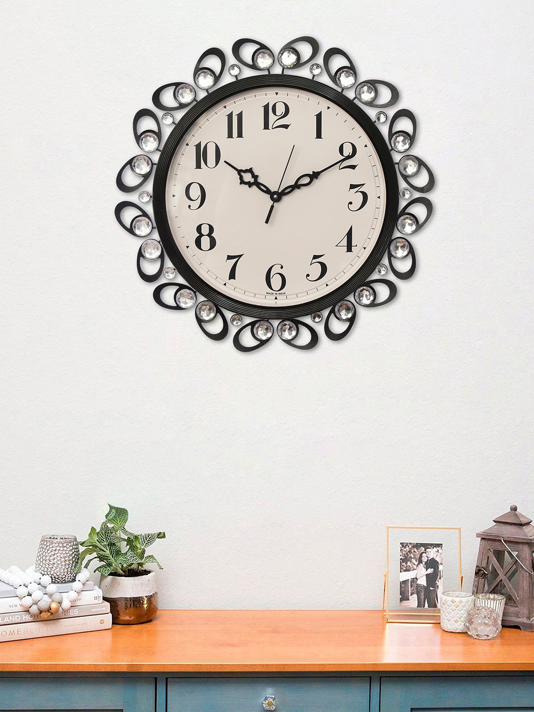 

eCraftIndia Black & White Embellished Contemporary Wall Clock