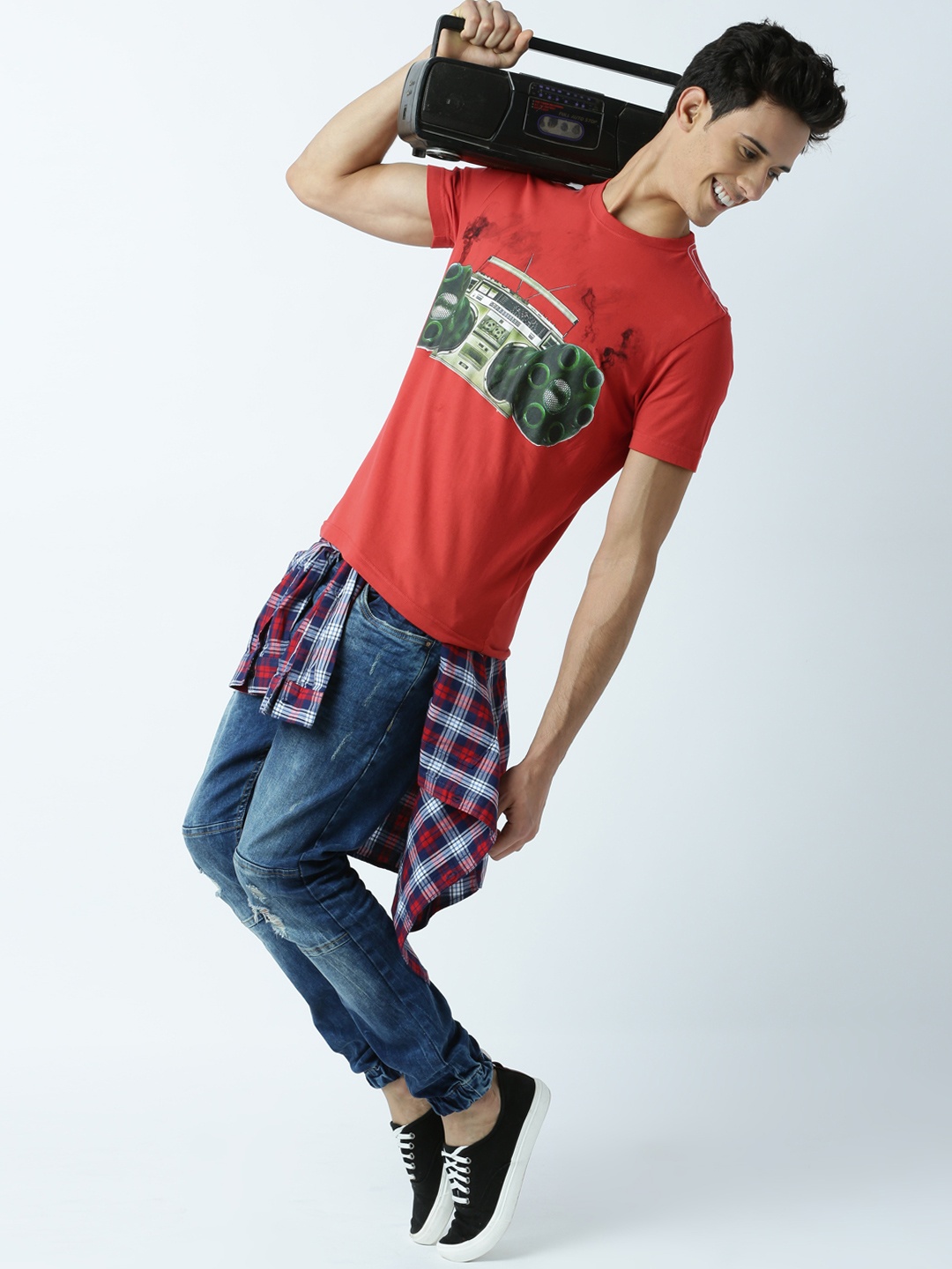 

Huetrap Men Red Printed Round Neck T-shirt