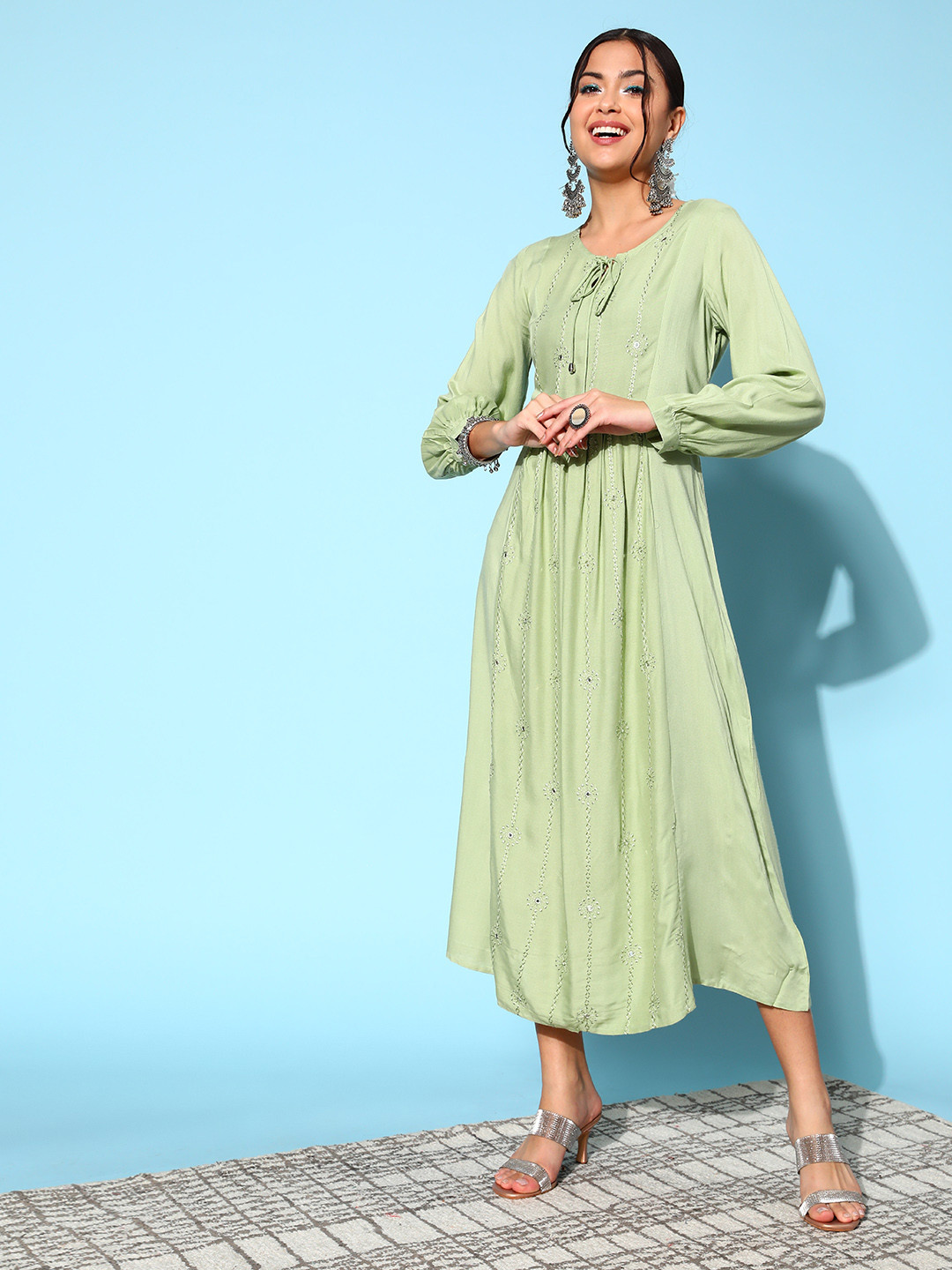 

Juniper Women Gorgeous Green Viscose Rayon Fluid Tie-Up Ethnic Dress