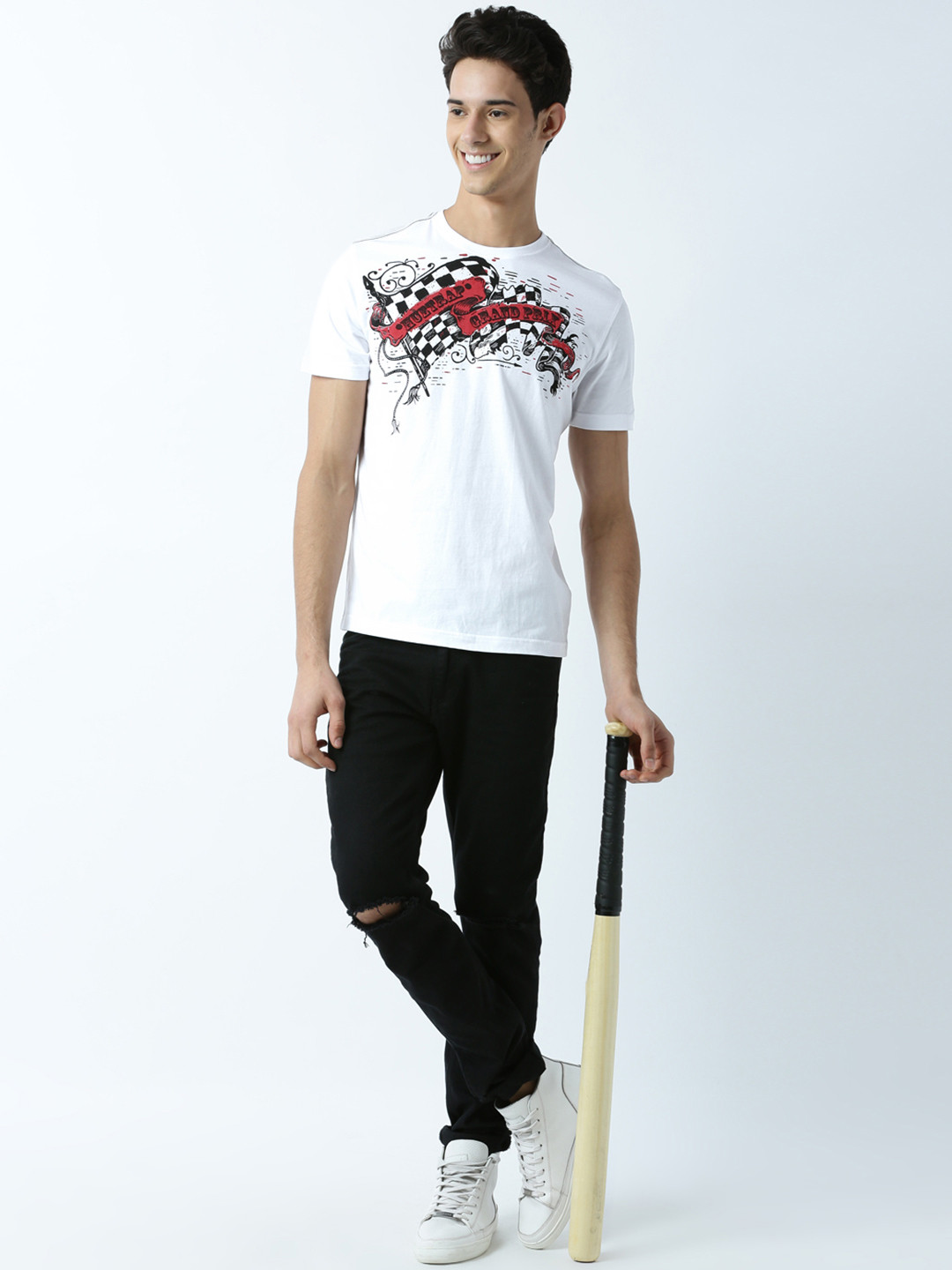 

Huetrap Men White Printed Round Neck T-shirt