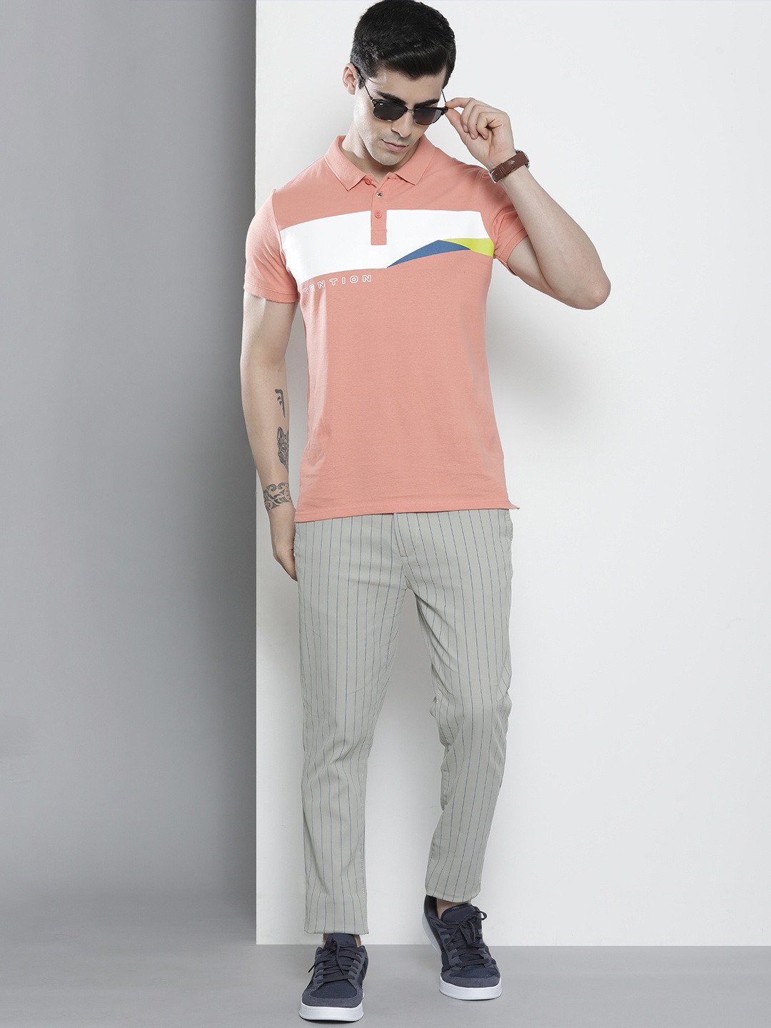 

The Indian Garage Co Men Grey Striped Trousers