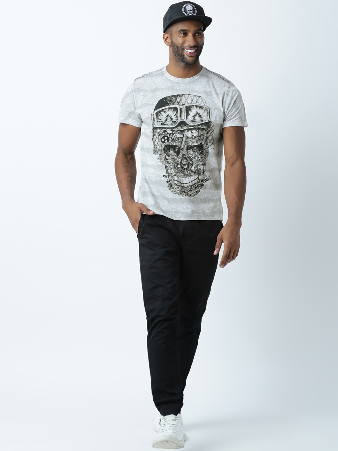 

Huetrap Men White & Grey Printed Round Neck T-shirt