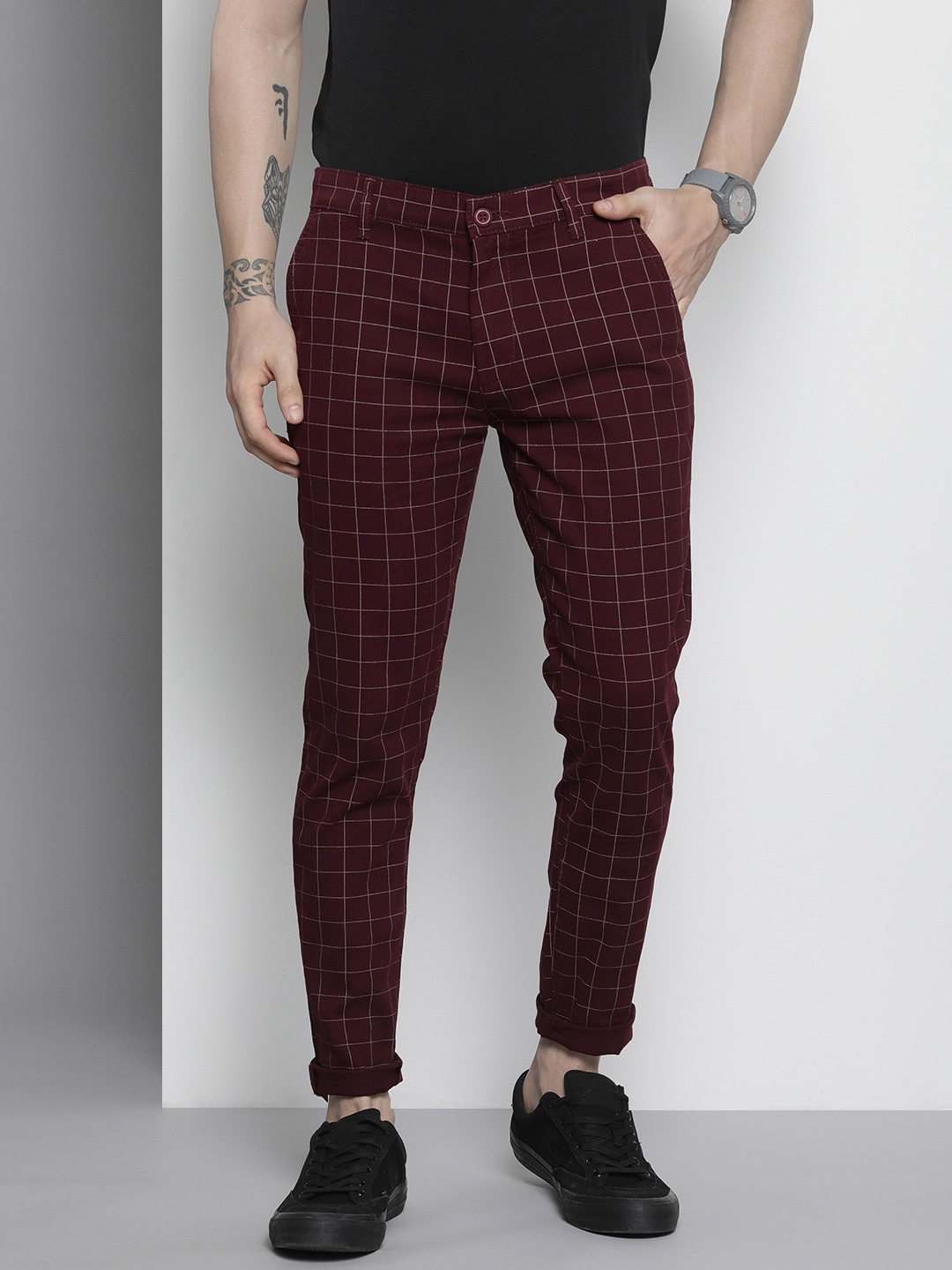 

The Indian Garage Co Men Burgundy Checked Slim Fit Chinos