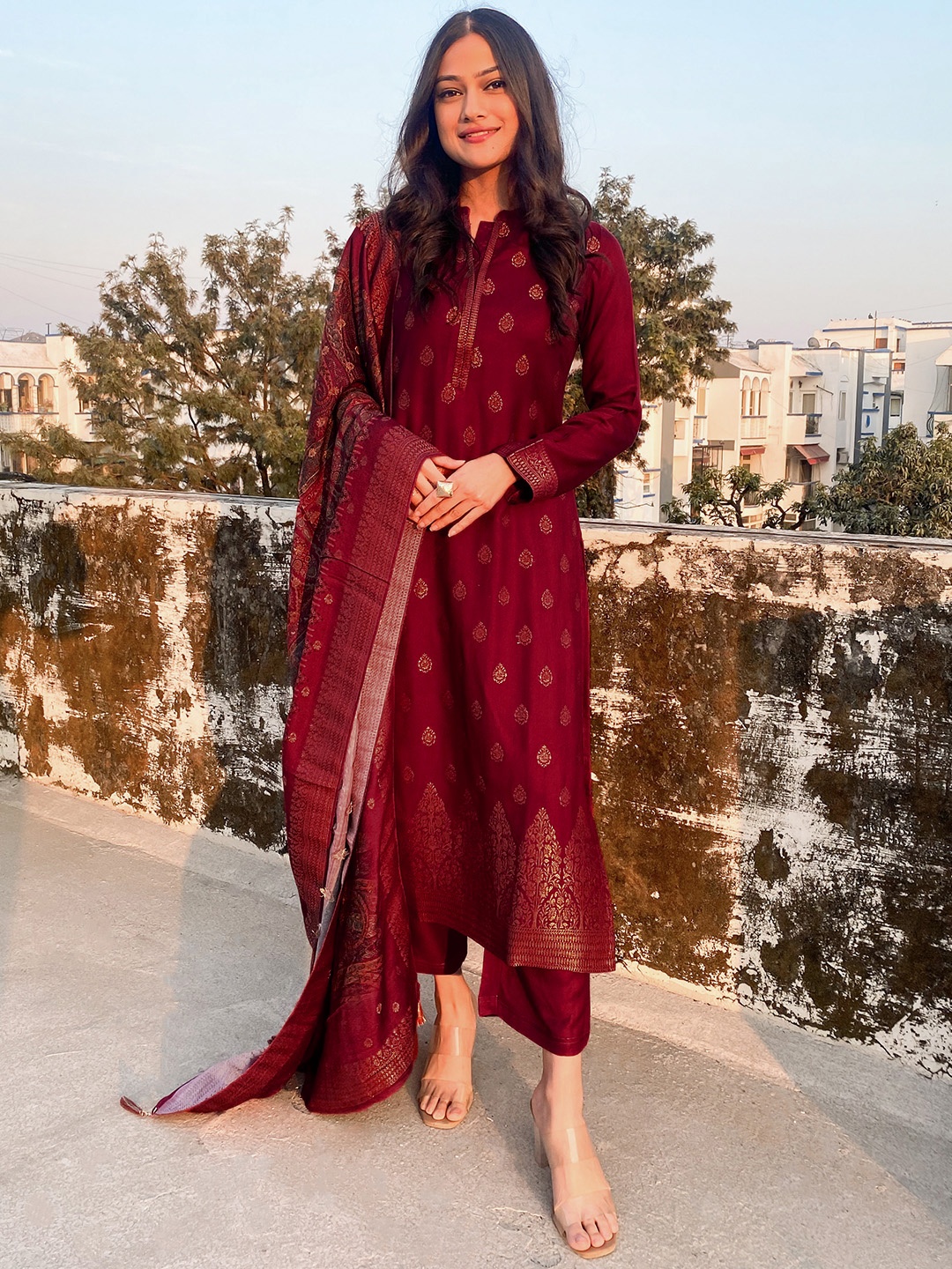 

Libas Women Maroon Ethnic Motifs Printed Pashmina Wool Kurta with Trousers & With Dupatta