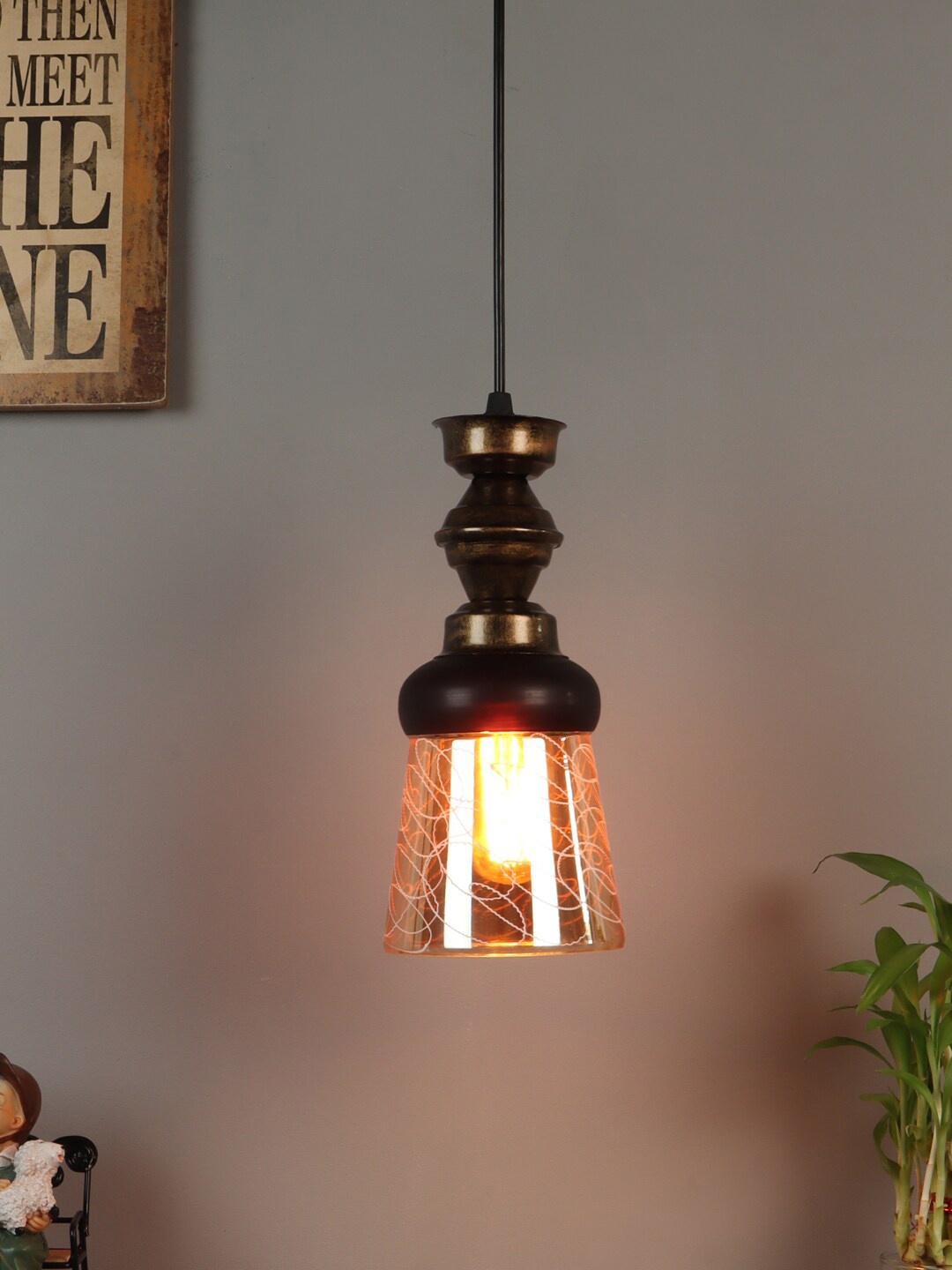 

foziq Gold-Toned Abstract Printed Metal Ceiling Lamp