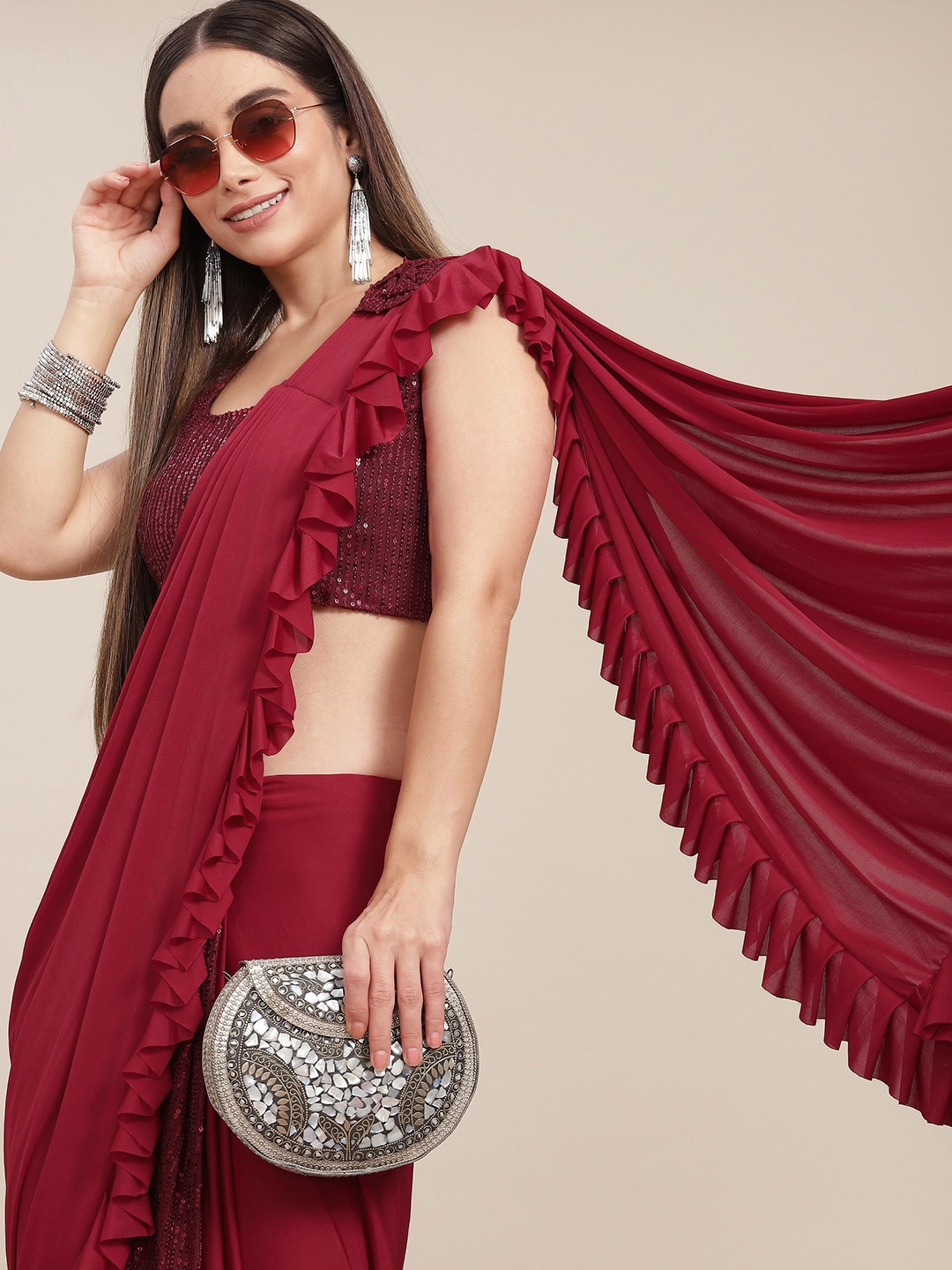 

SAARYA Woman Maroon Satin Ready to Wear Saree