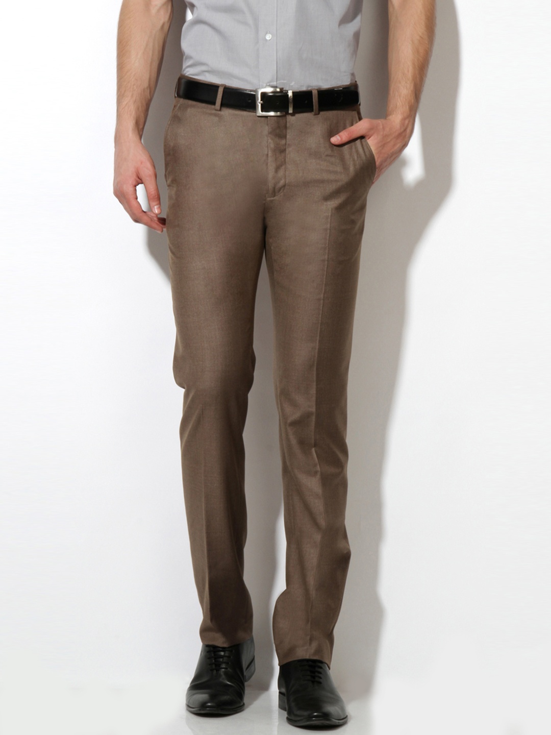 

Van Heusen Men Brown Slim Fit Solid Formal Trousers