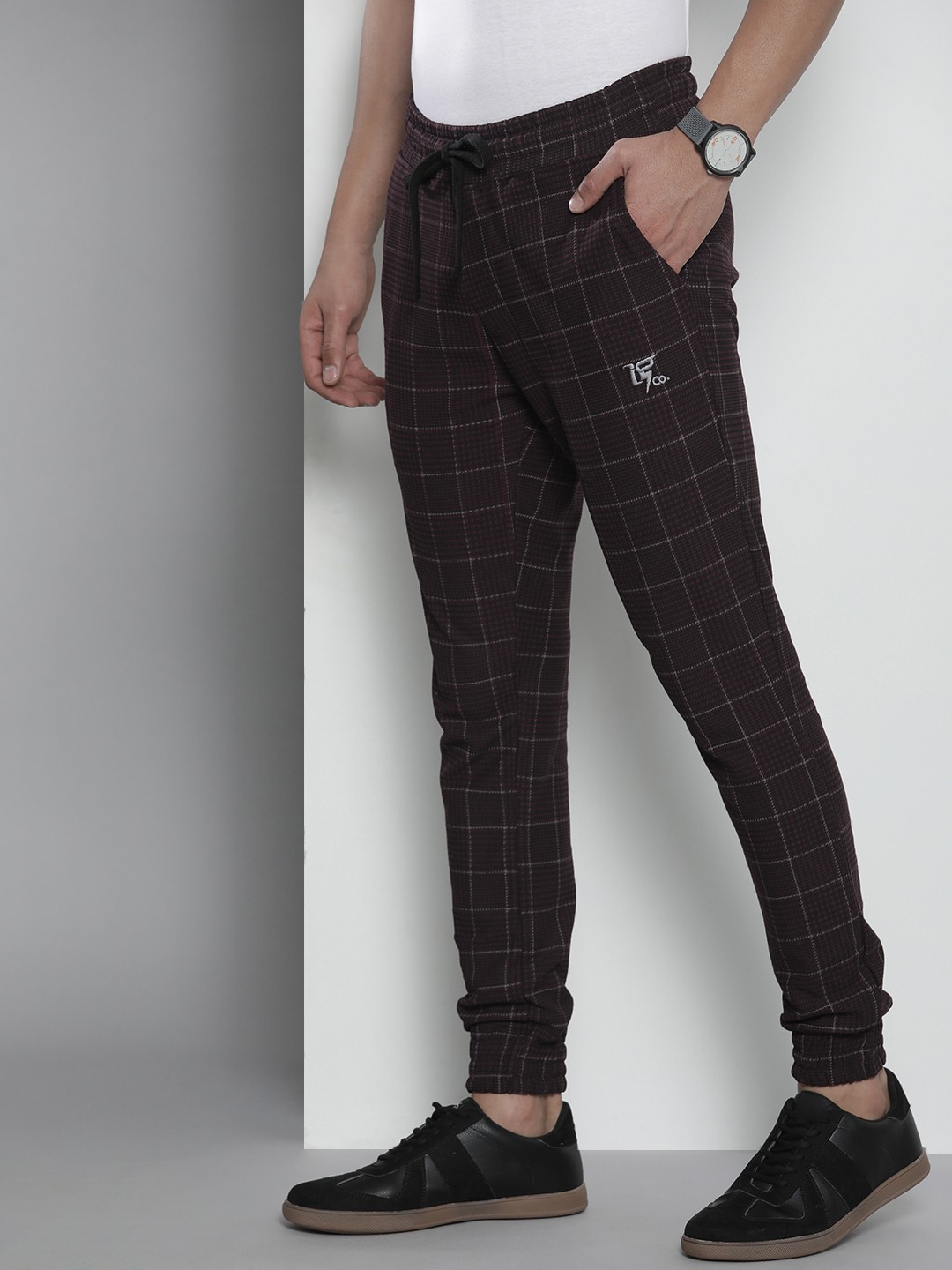 

The Indian Garage Co Men Brown Checked Joggers