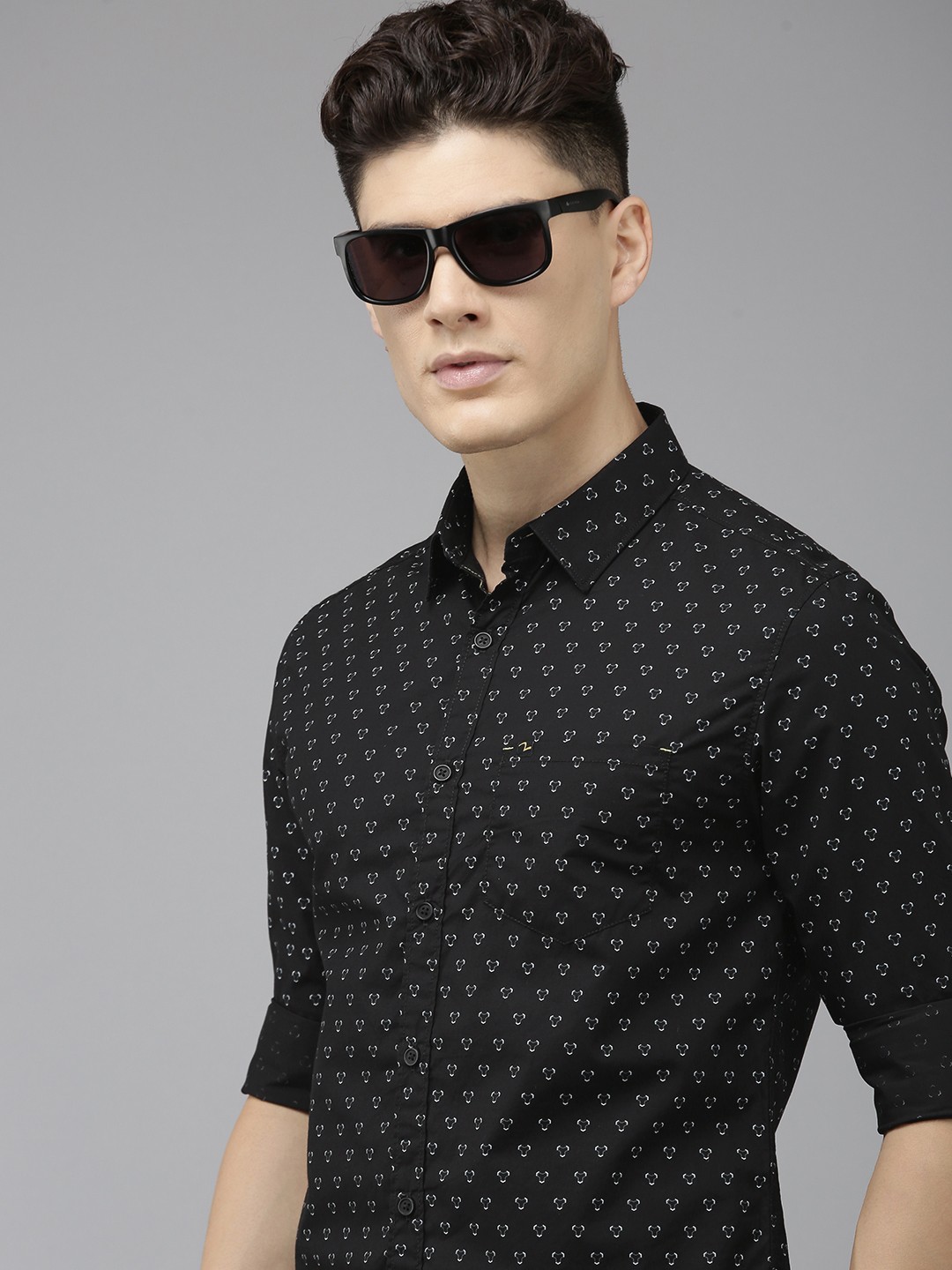 

SPYKAR Pure Cotton Slim Fit Printed Casual Shirt, Black