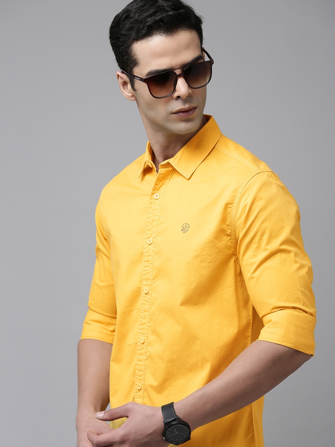 

SPYKAR Solid Slim Fit Pure Cotton Casual Shirt, Yellow