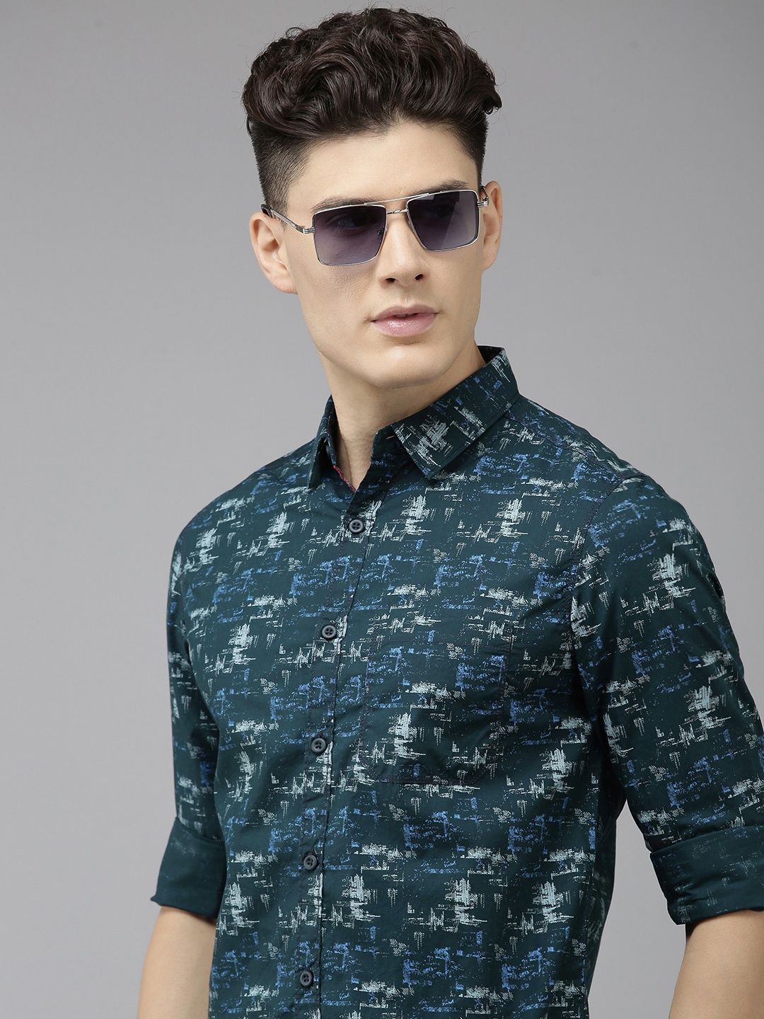 

SPYKAR Men Pure Cotton Slim Fit Printed Casual Shirt, Teal