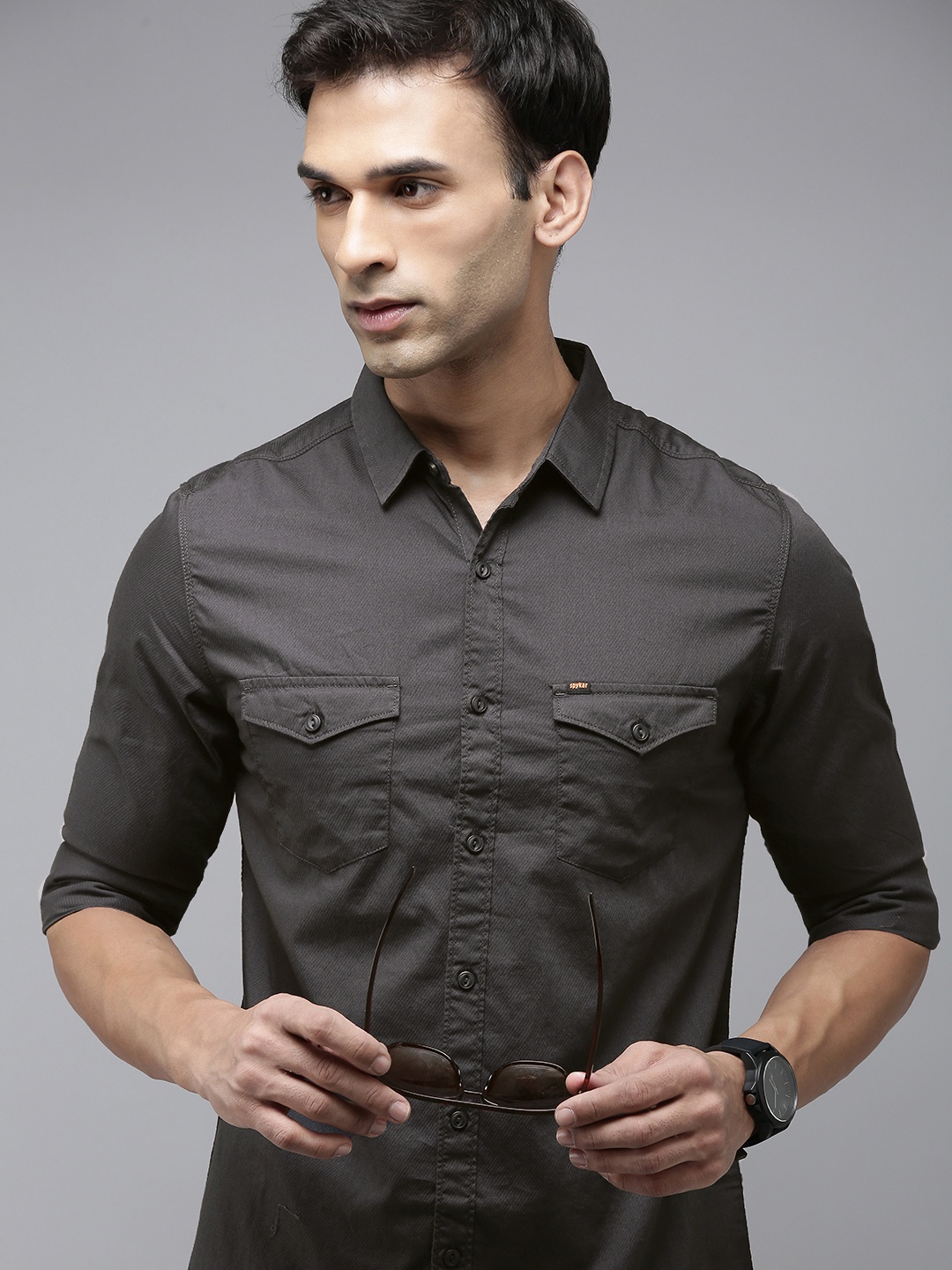 

SPYKAR Solid Slim Fit Pure Cotton Casual Shirt, Charcoal