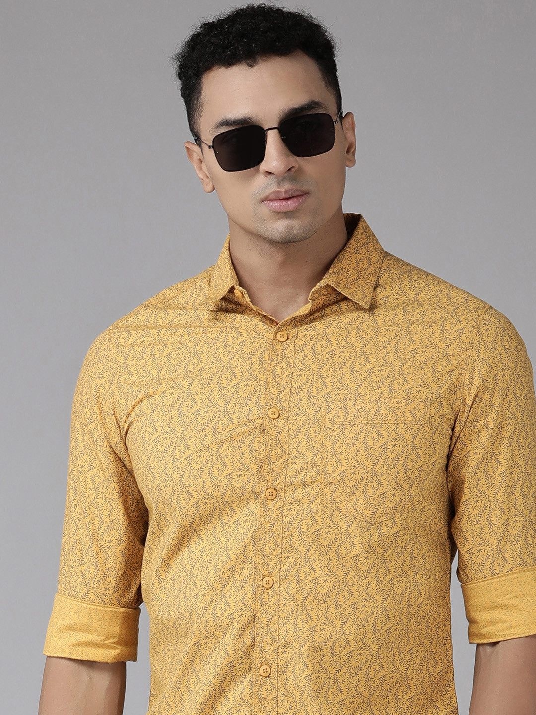 

SPYKAR Slim Fit Floral Printed Pure Cotton Casual Shirt, Yellow