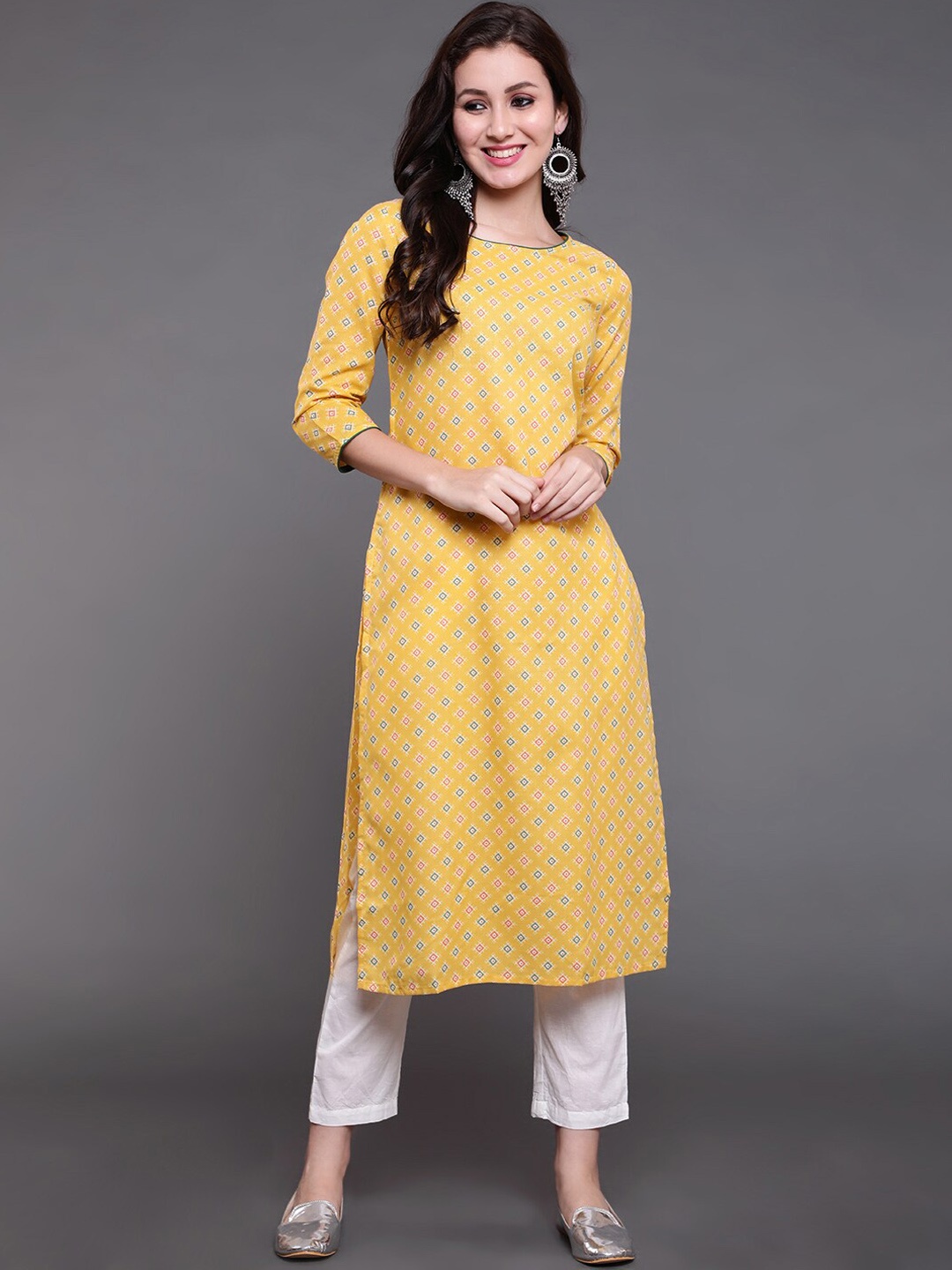 

antaran Women Yellow & Blue Geometric Printed Kurta