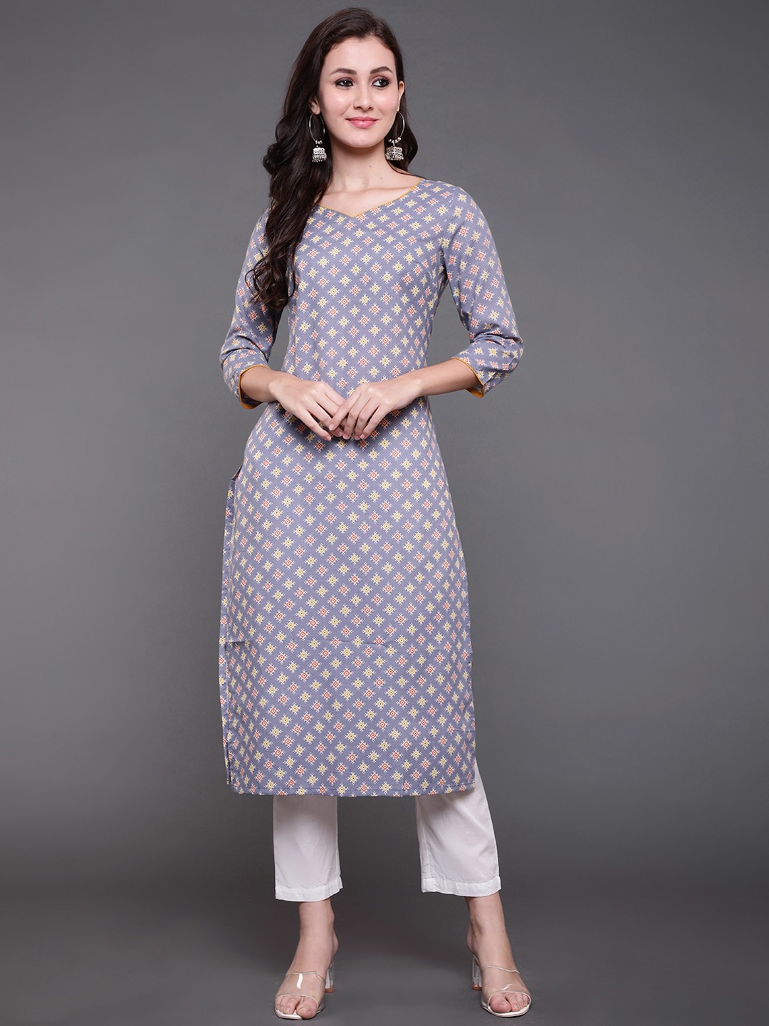 

antaran Women Grey Ethnic Motifs Printed Straight Kurta