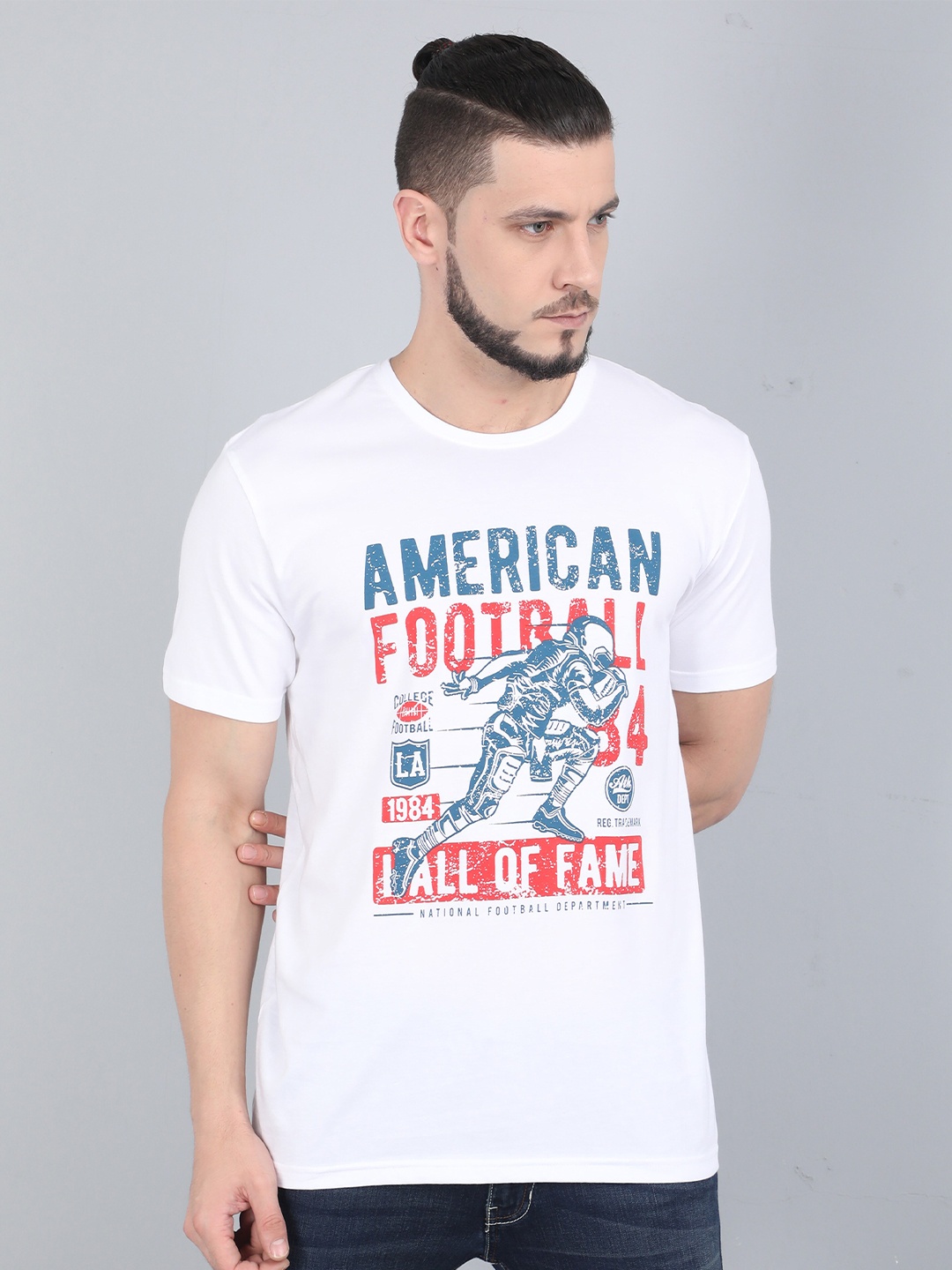 

COOFT Men White Typography Printed Pure Cotton T-shirt