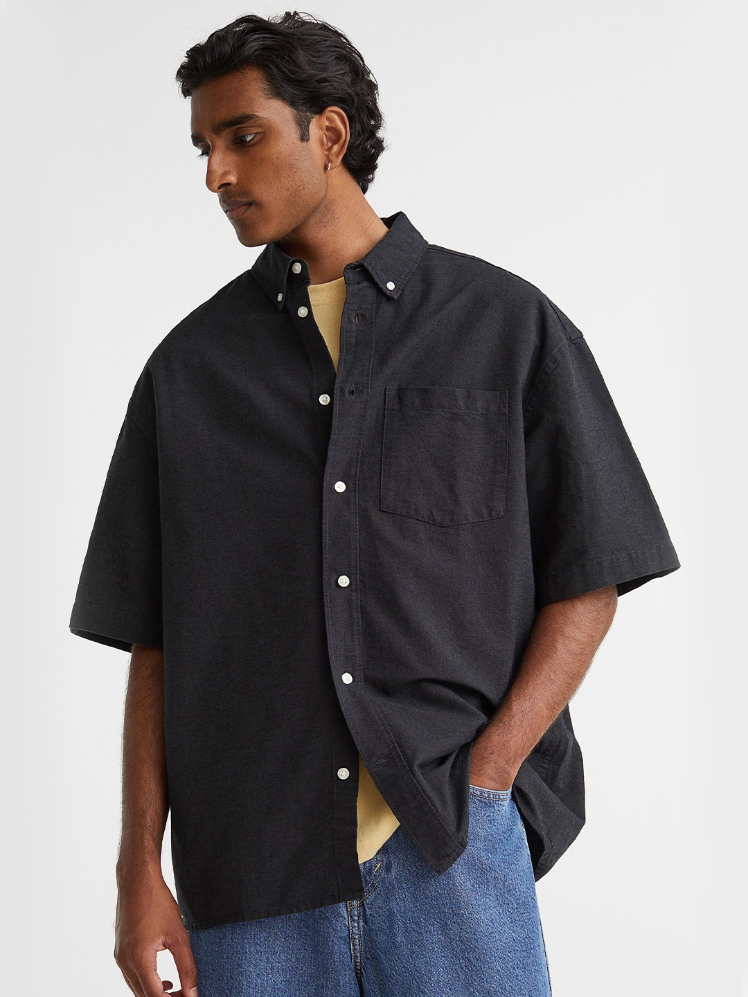 

H&M Black Oversized Fit Short-Sleeved Oxford Shirt