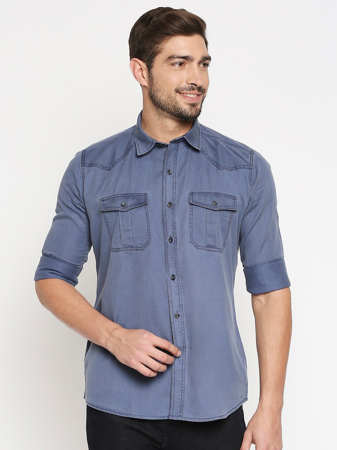 

EVOQ Men Blue Standard Cotton Casual Shirt with Double Flap Pockets
