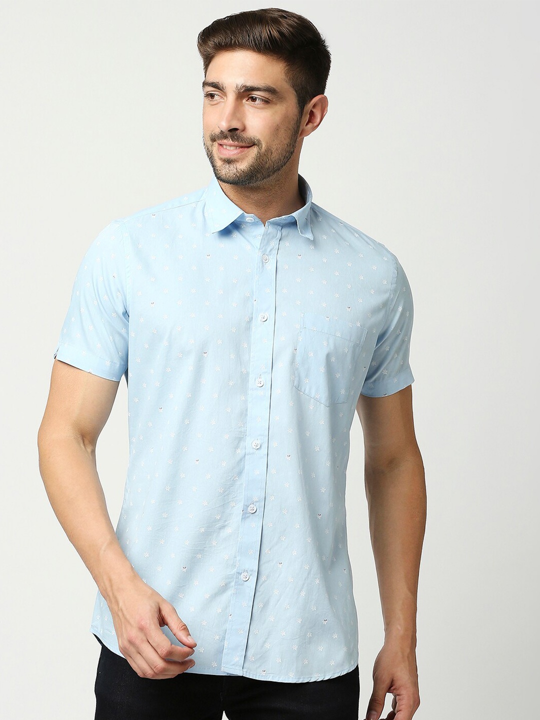 

EVOQ Men Blue Standard Regular Fit Floral Printed Cotton Casual Shirt