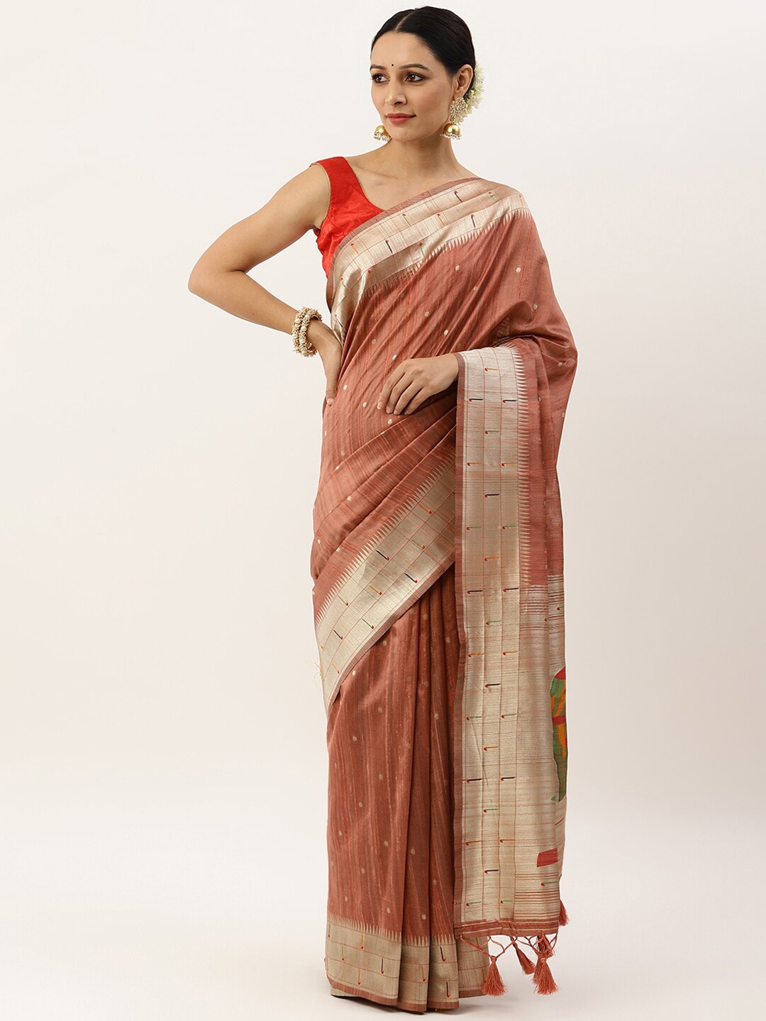 

VISHNU WEAVES Peach & Cream Woven Design Jute Silk Tussar Saree