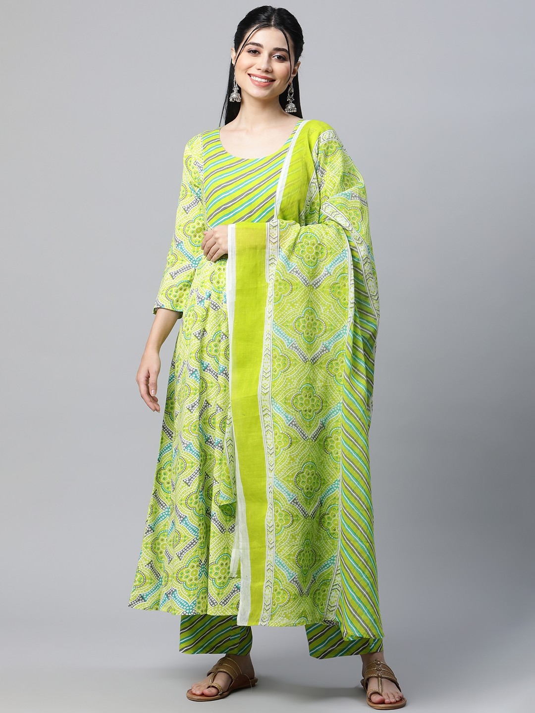 

mokshi Women Green & White Bandhani Printed Pleated Kurta with Palazzos & With Dupatta