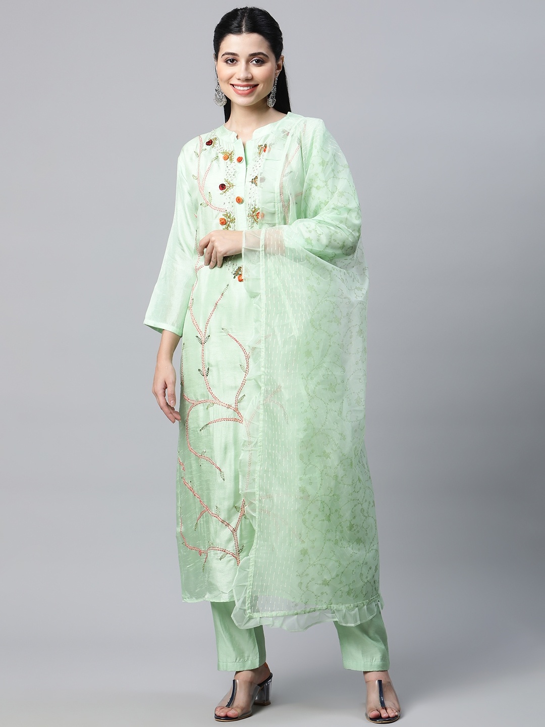 

mokshi Women Green & Pink Ethnic Embroidered Chanderi Silk Kurta with Trousers & Dupatta