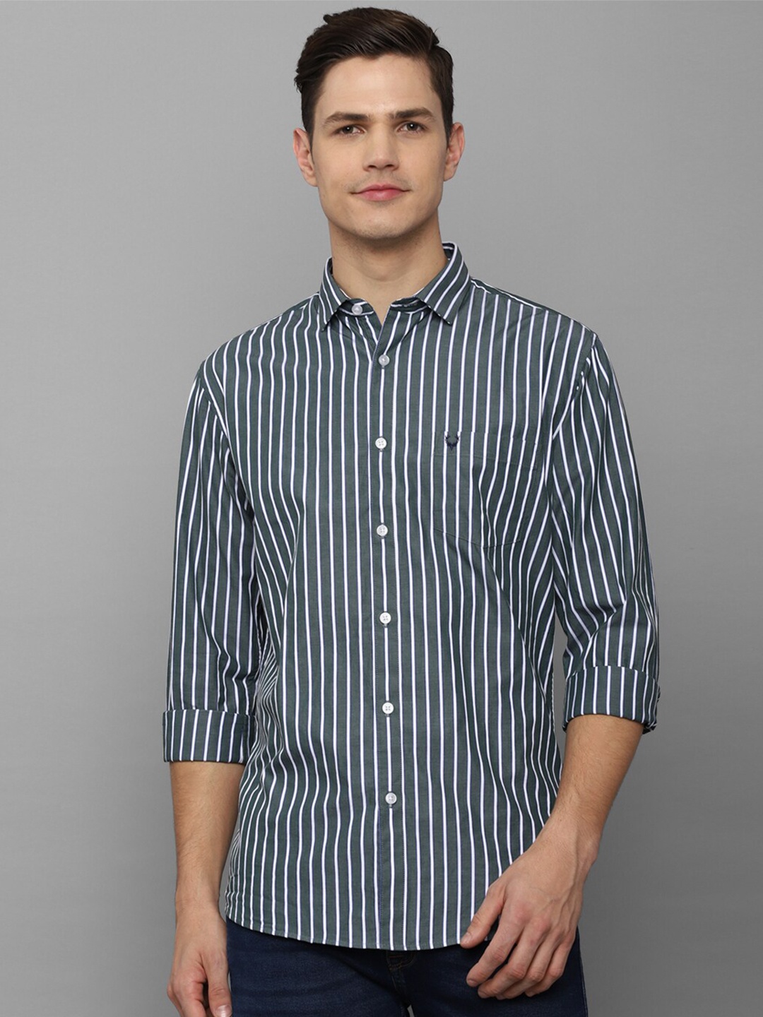 

Allen Solly Men Grey & White Slim Fit Striped Cotton Casual Shirt