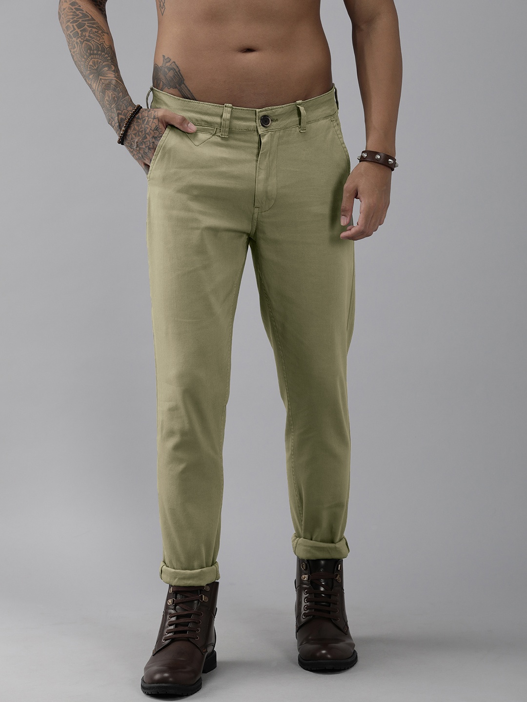 

Roadster Men Beige Slim Fit Regular Trousers