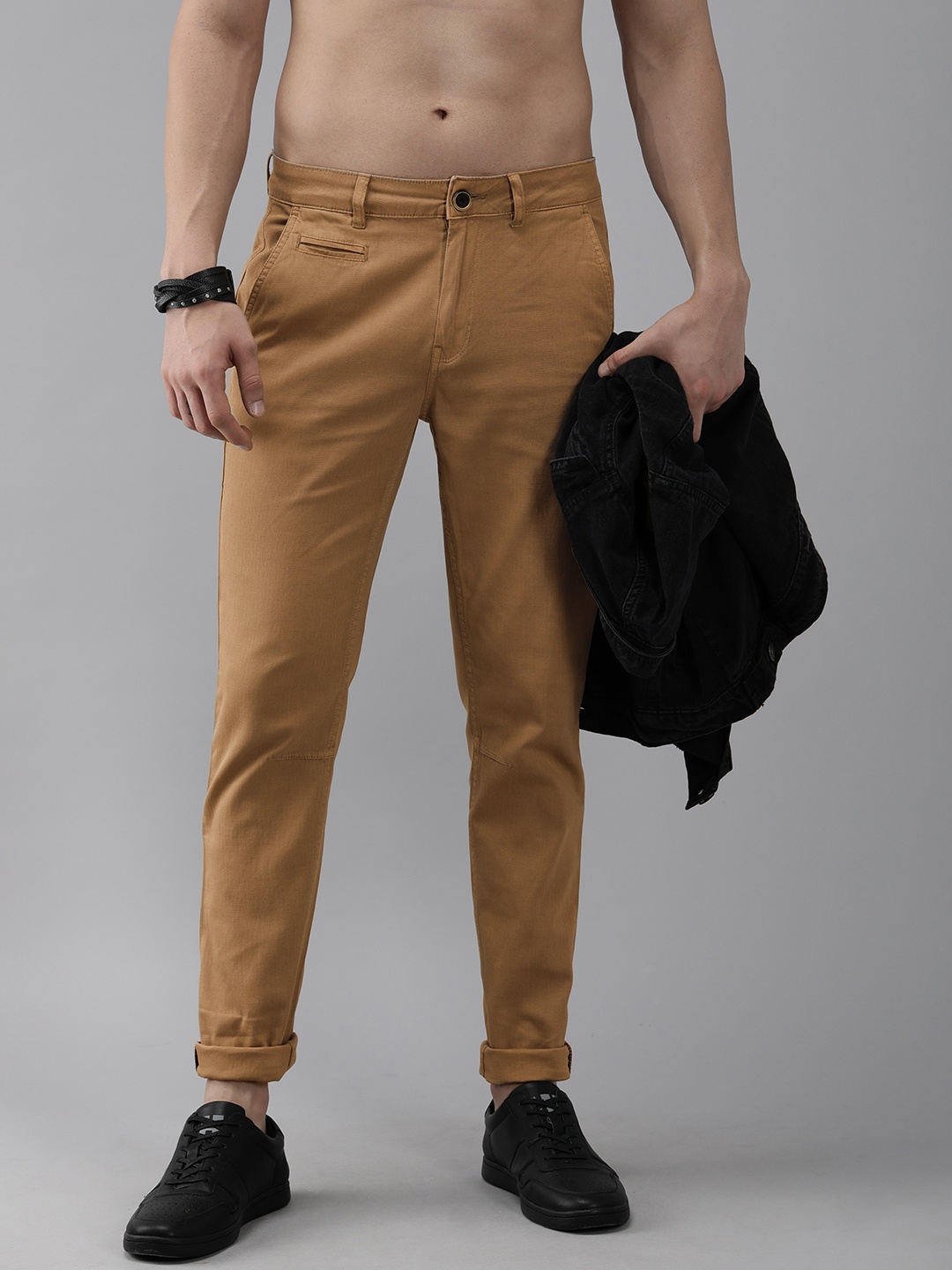 

Roadster Men Brown Solid Slim Fit Regular Trousers