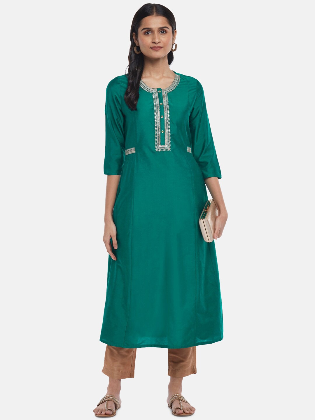 

RANGMANCH BY PANTALOONS Women Green Yoke Design Thread Work Kurta