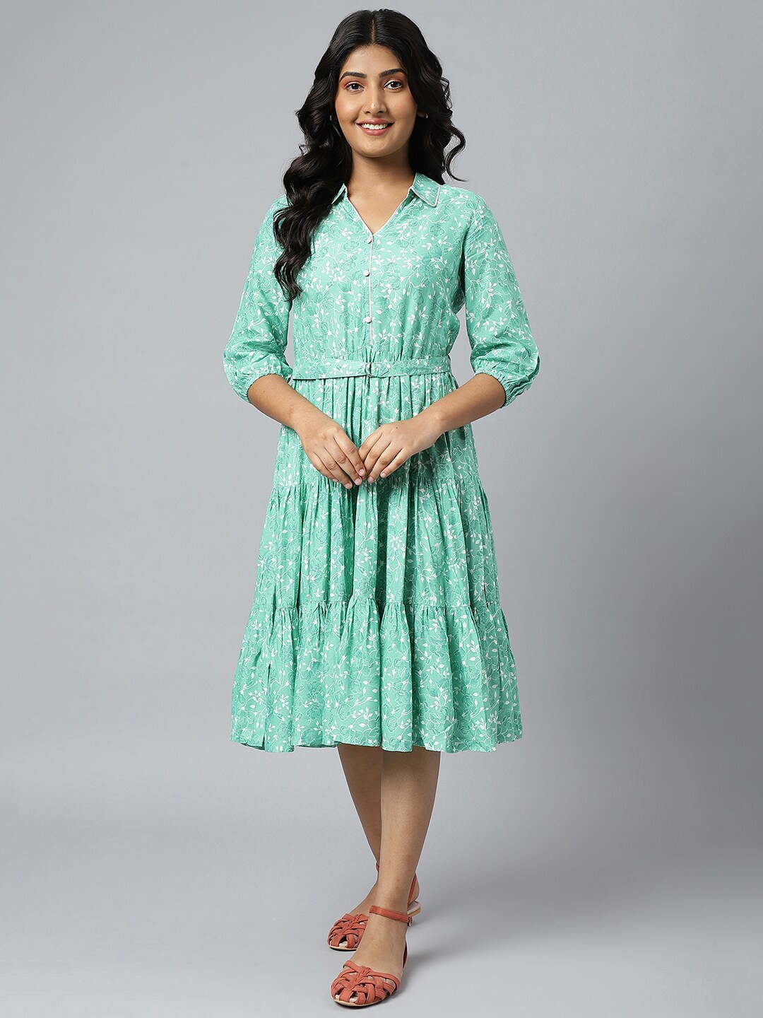 

AURELIA Green & White Floral Printed Midi Dress