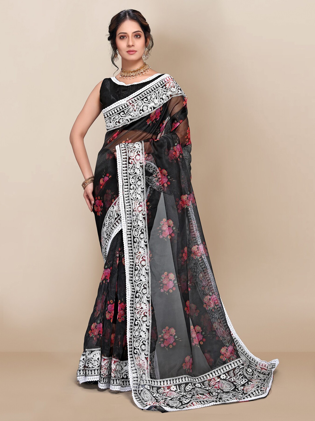 

VAIRAGEE Black & White Floral Embroided Organza Saree