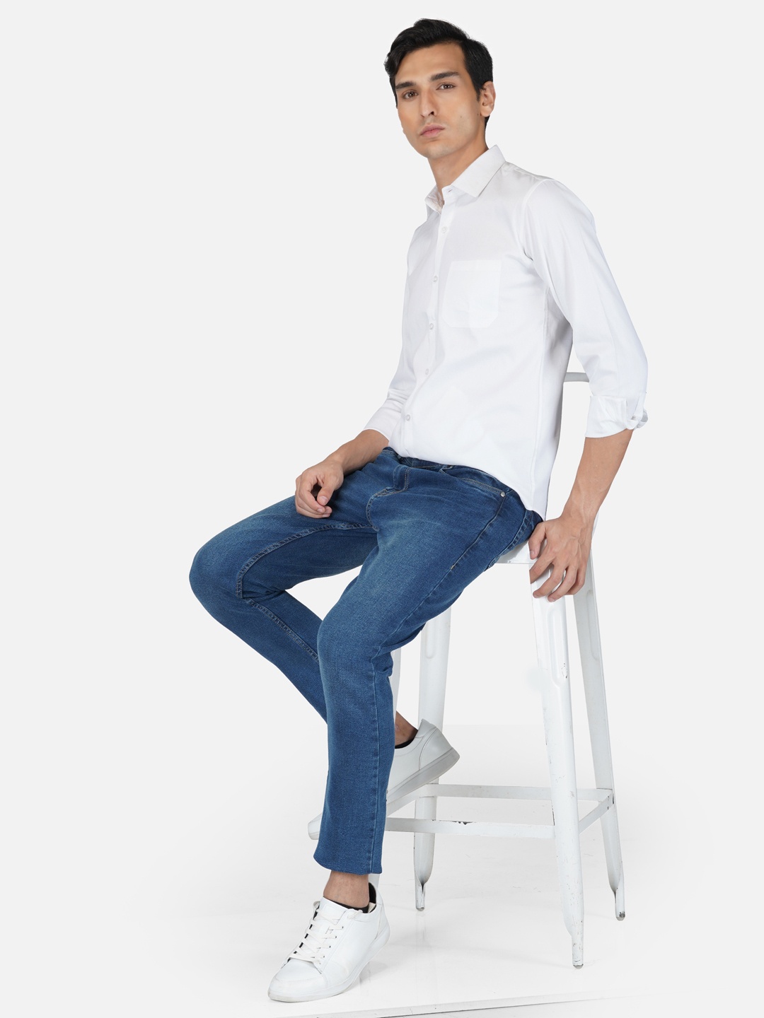 

Tinted Men White Slim Fit Casual Shirt