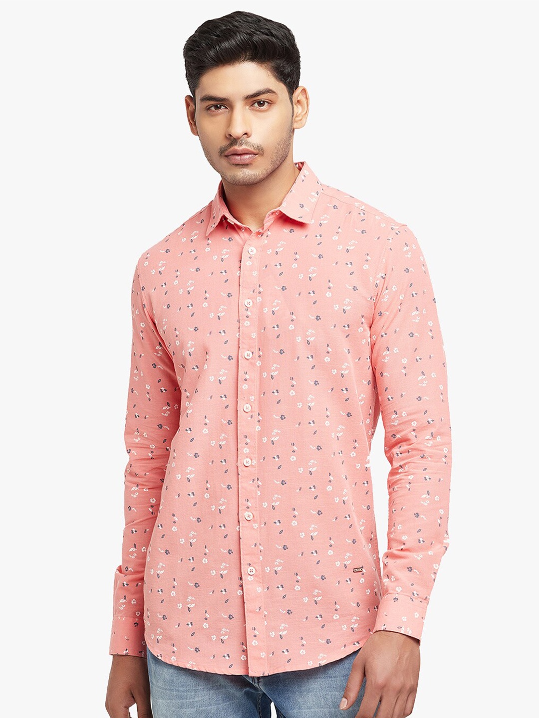 

Blue Buddha Men Pink Floral Printed Casual Shirt