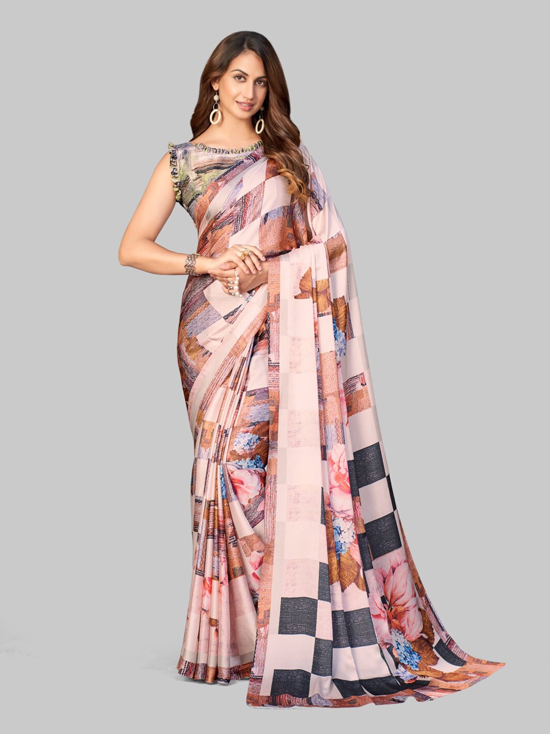 

7TH FAB Women Peach-Coloured & Grey Floral Satin Saree
