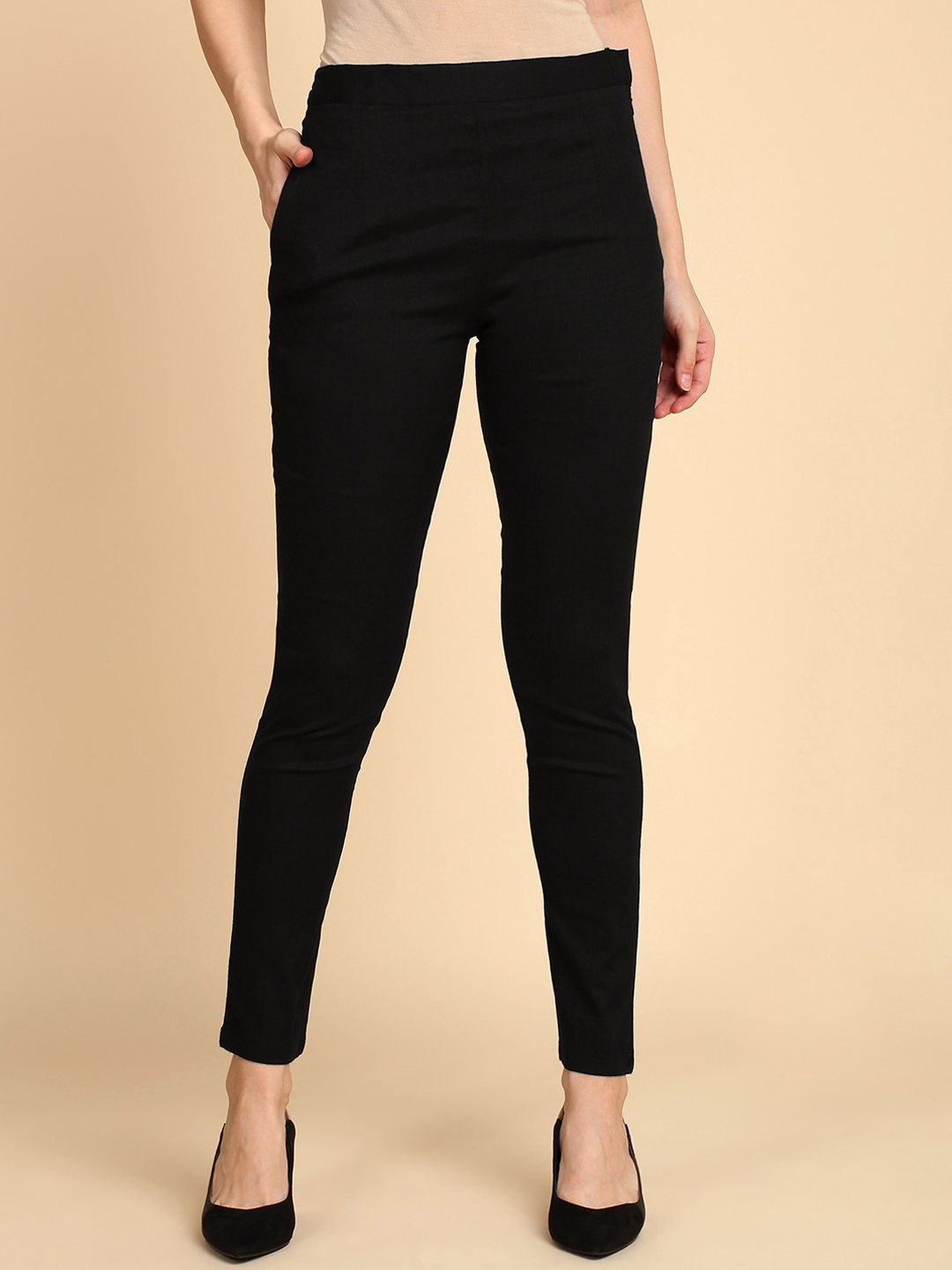 

Bani Women Black Trousers