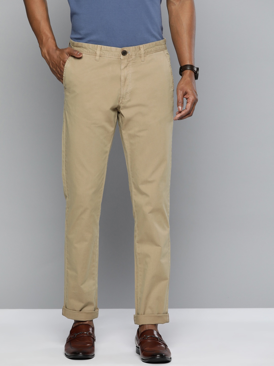 

Indian Terrain Men Brooklyn Slim Fit Trousers, Beige