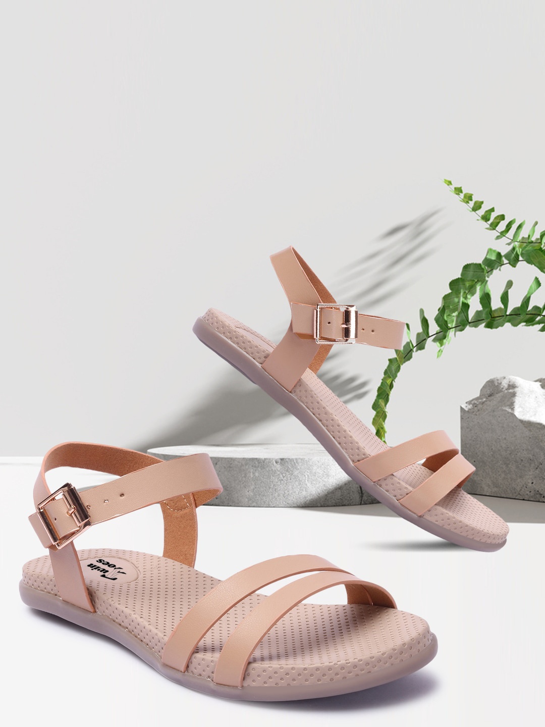 

TWIN TOES Cream-Coloured Flatform Sandals