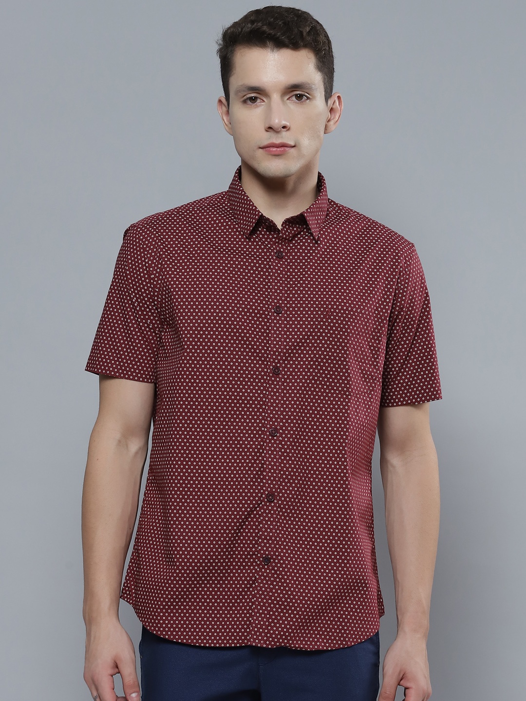 

Indian Terrain Men Maroon Printed Slim Fit Casual Shirt