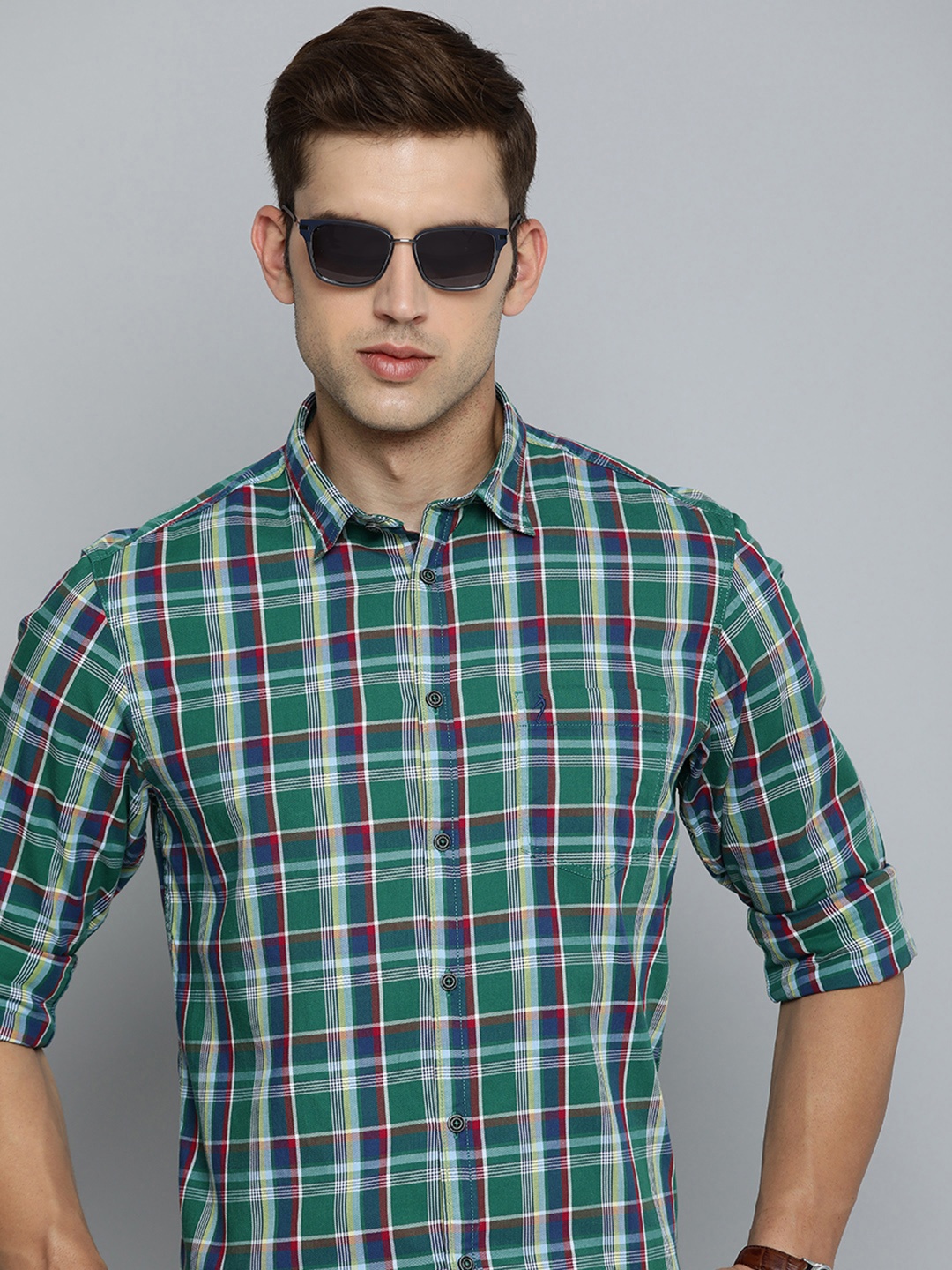 

Indian Terrain Men Pure Cotton Slim Fit Opaque Checked Semiformal Shirt, Green