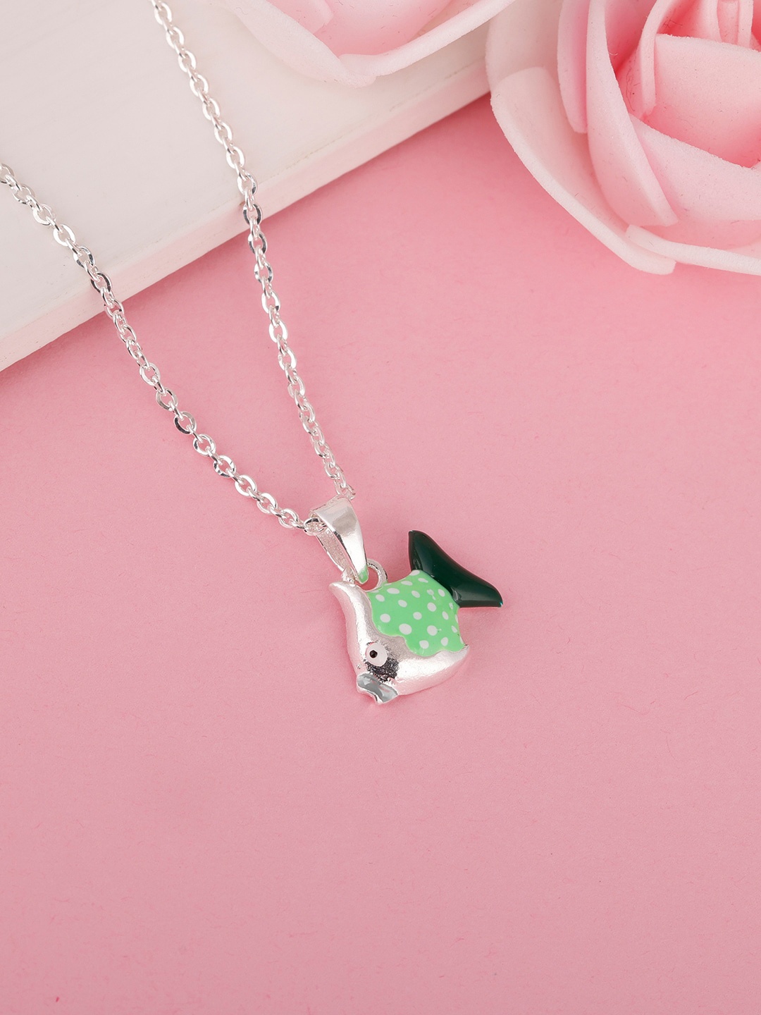 

GIVA Girls Rhodium-Plated & Green 925 Sterling Silver Little Fishy Pendant With Chain