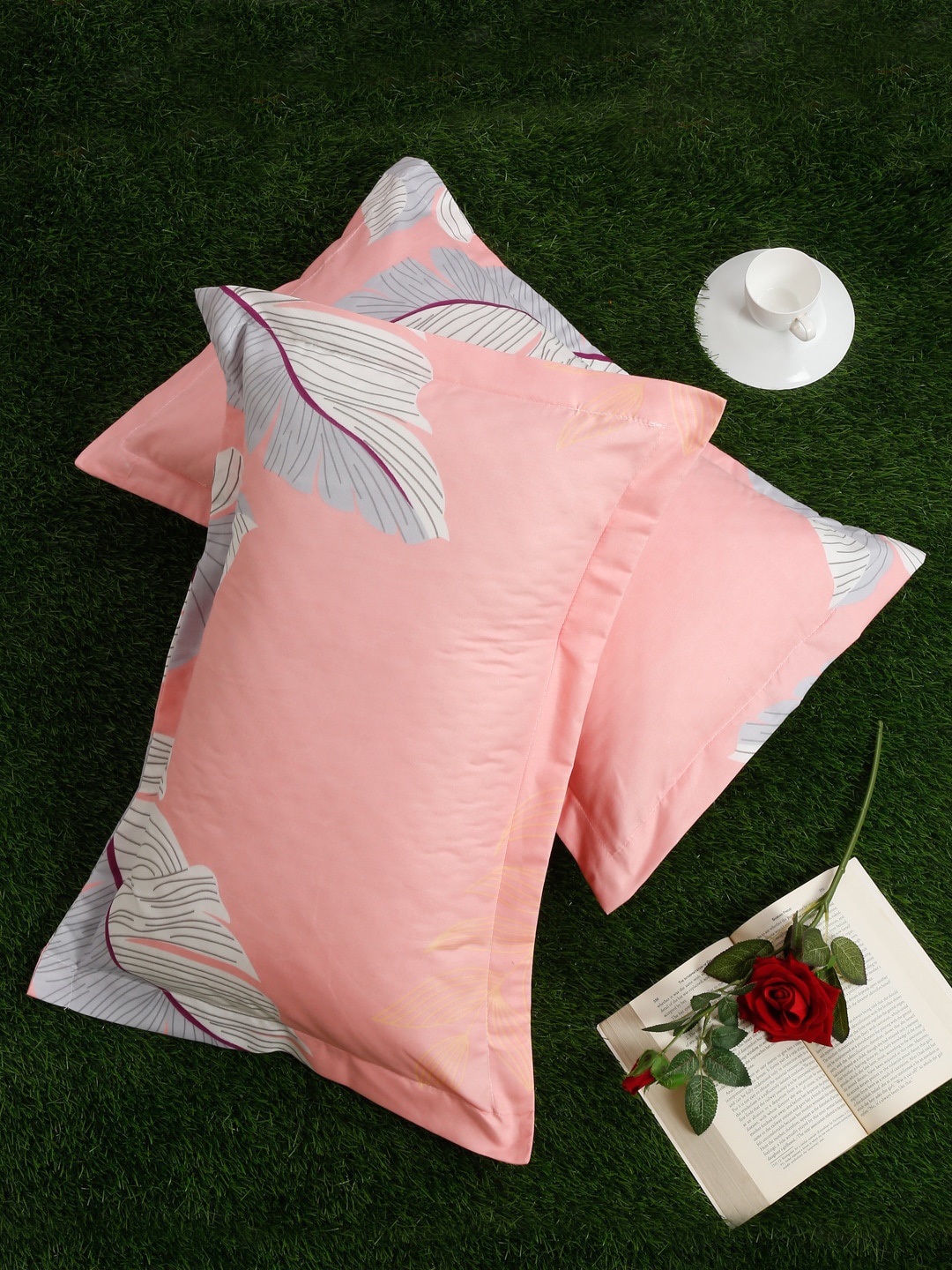 

SOKNACK Set Of 2 Peach-Coloured Printed Cotton 280 TC Pillow Covers