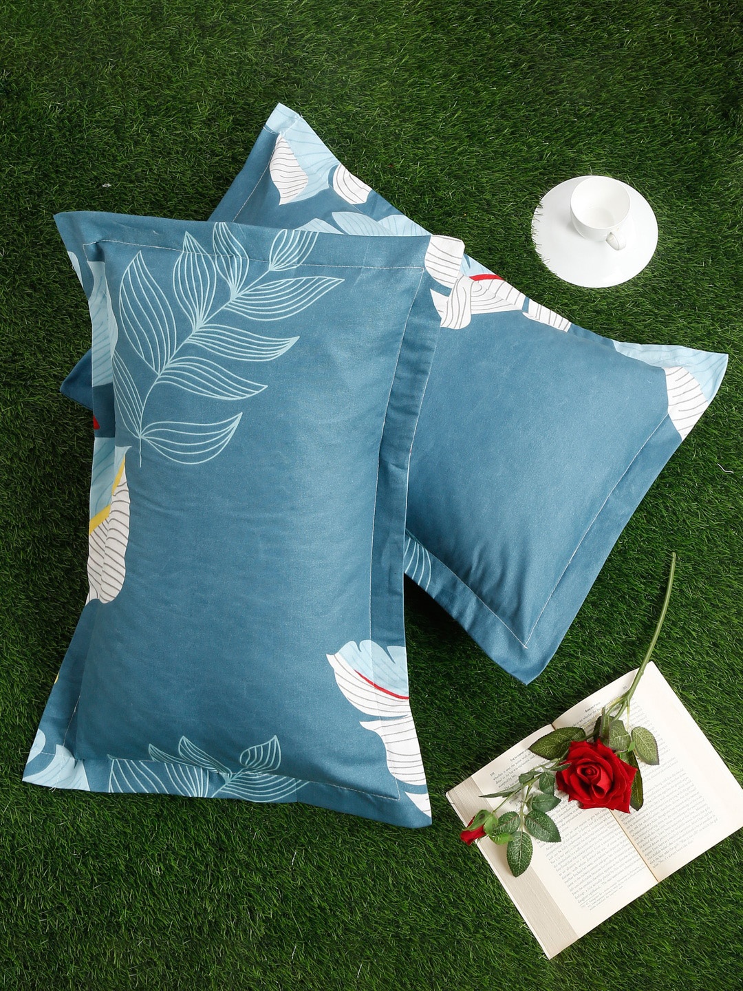 

SOKNACK Set Of 2 Blue Printed 280 TC Cotton Pillow Covers, Multi