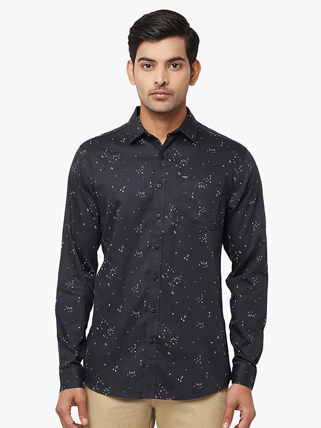 

Blue Buddha Men Navy Blue Printed Cotton Casual Shirt