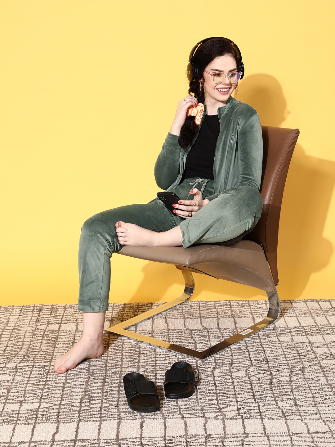 

Sweet Dreams Women Olive Green Embellished Self Design Velvet Finish Tracksuit