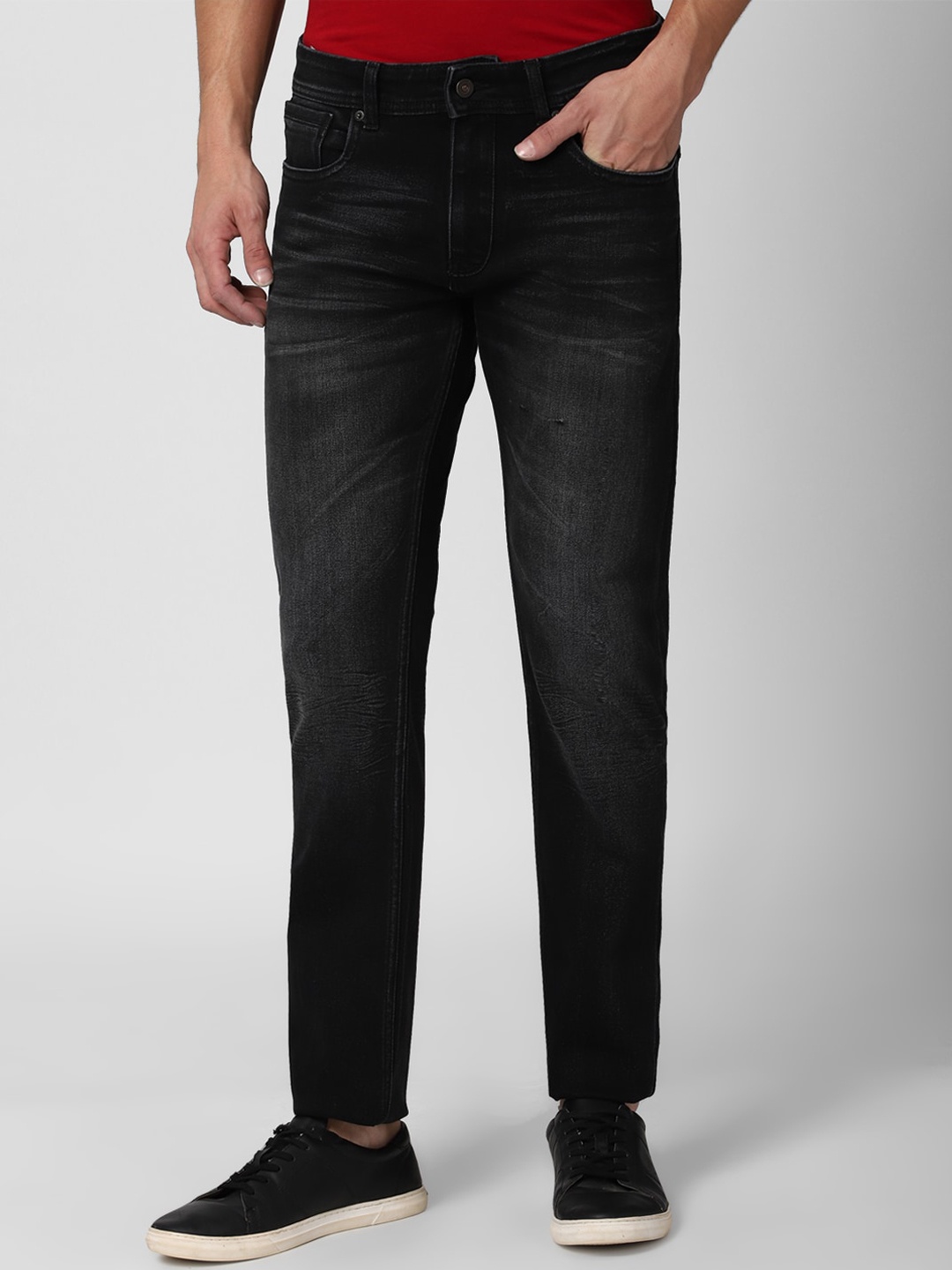 

Peter England Casuals Men Black Slim Fit Low Distress Light Fade Jeans