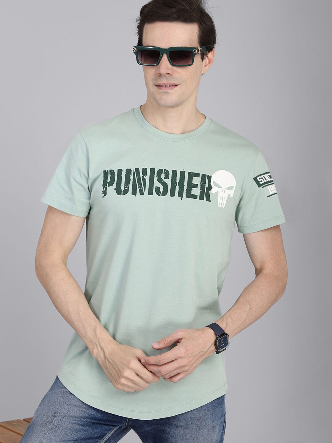 

Free Authority Men Green & Black Punisher Printed Pure Cotton Printed T-shirt