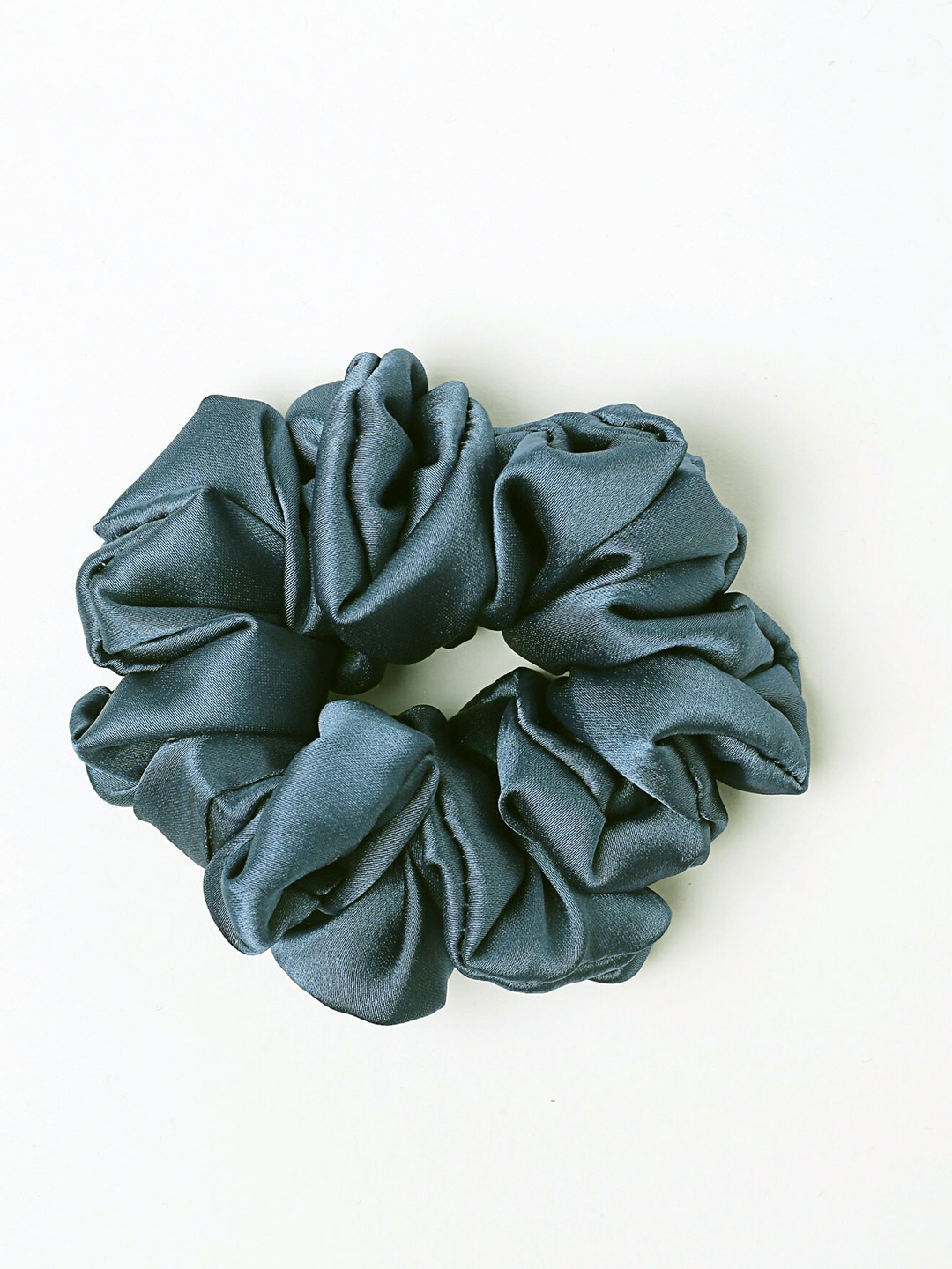 

Retrobelaa Women Blue Ponytail Holders