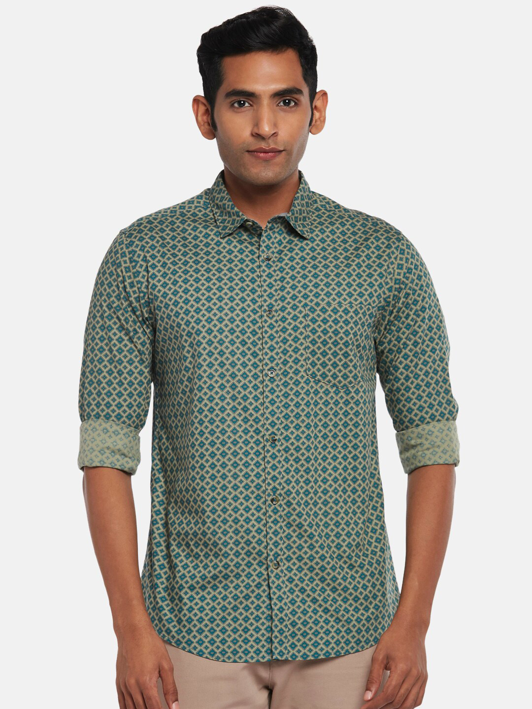 

BYFORD by Pantaloons Men Green Slim Fit Printed Casual Shirt