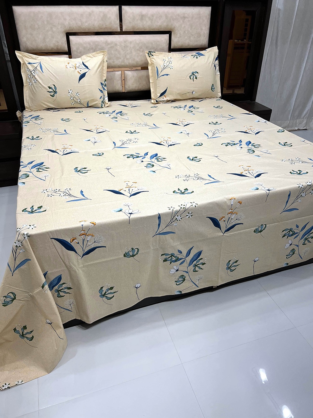 

Pure Decor Beige & Blue Floral King Bedsheet with 2 Pillow Covers